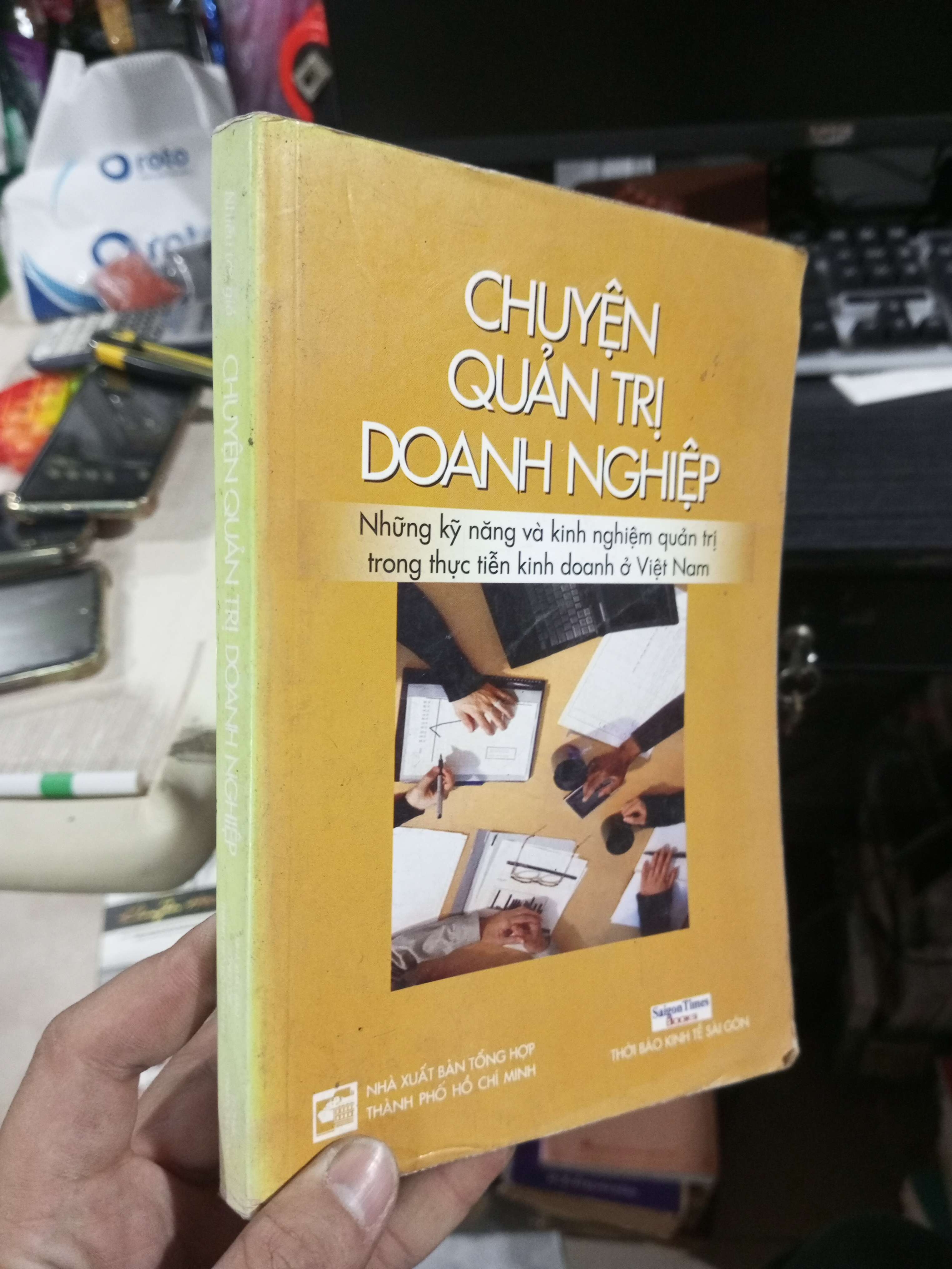 Chuyện Quản Trị Doanh Nghiệp - Nhiều tác giả 2009 mới 80% ố nhẹ Sách kinh tế - tài chính - chứng khoán HCM1004 (NSX)