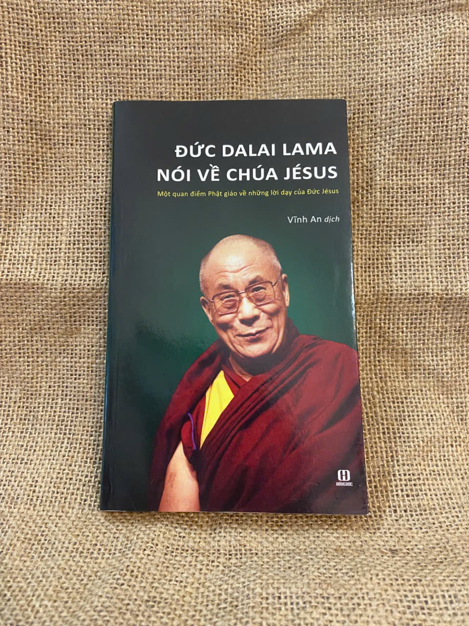 Đức Đalai Lama nói về chúa Jesus 2014 mới 80% ố, có chữ ký và note của chủ cũ, không ảnh hưởng nội dung Sách tôn giáo - tâm linh NSX1004