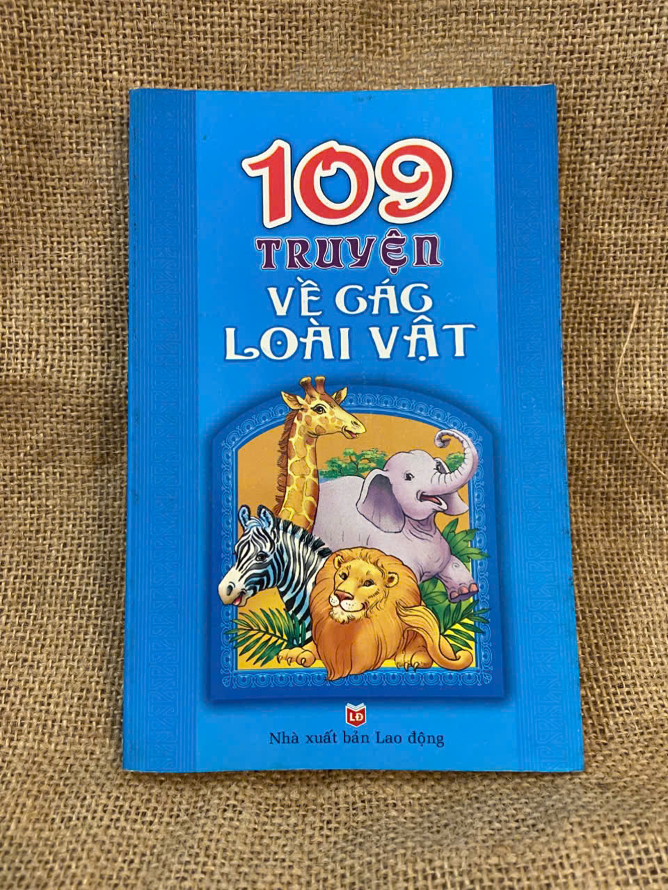 109 truyện về các loài vật 2010 mới 90% có chữ ký của chủ sở hữu cũ Truyện tranh NSX1004