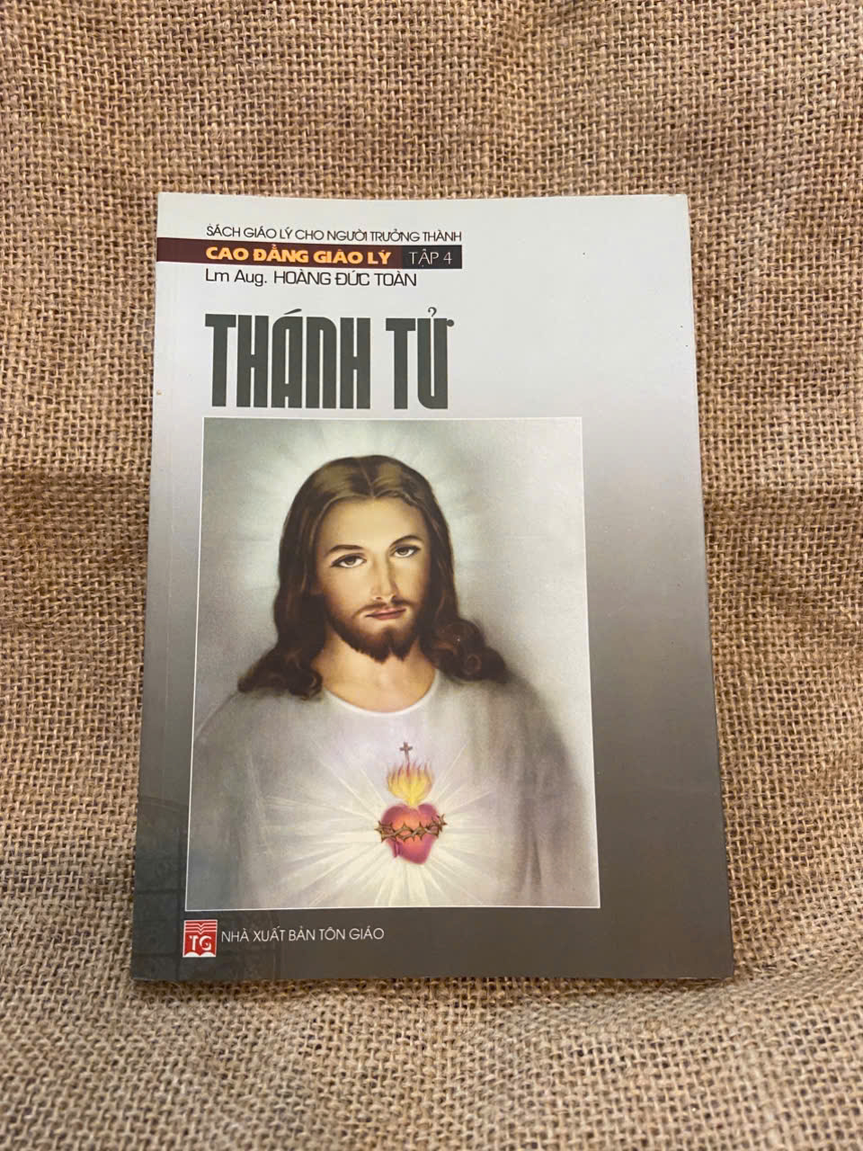 Cao đẳng giáo lý tập 4: Thánh Tử - Lm Aug. Hoàng Đức Toàn 2010 mới 90% có chữ ký và note của chủ cũ, không ảnh hưởng nội dung Công giáo NSX1004