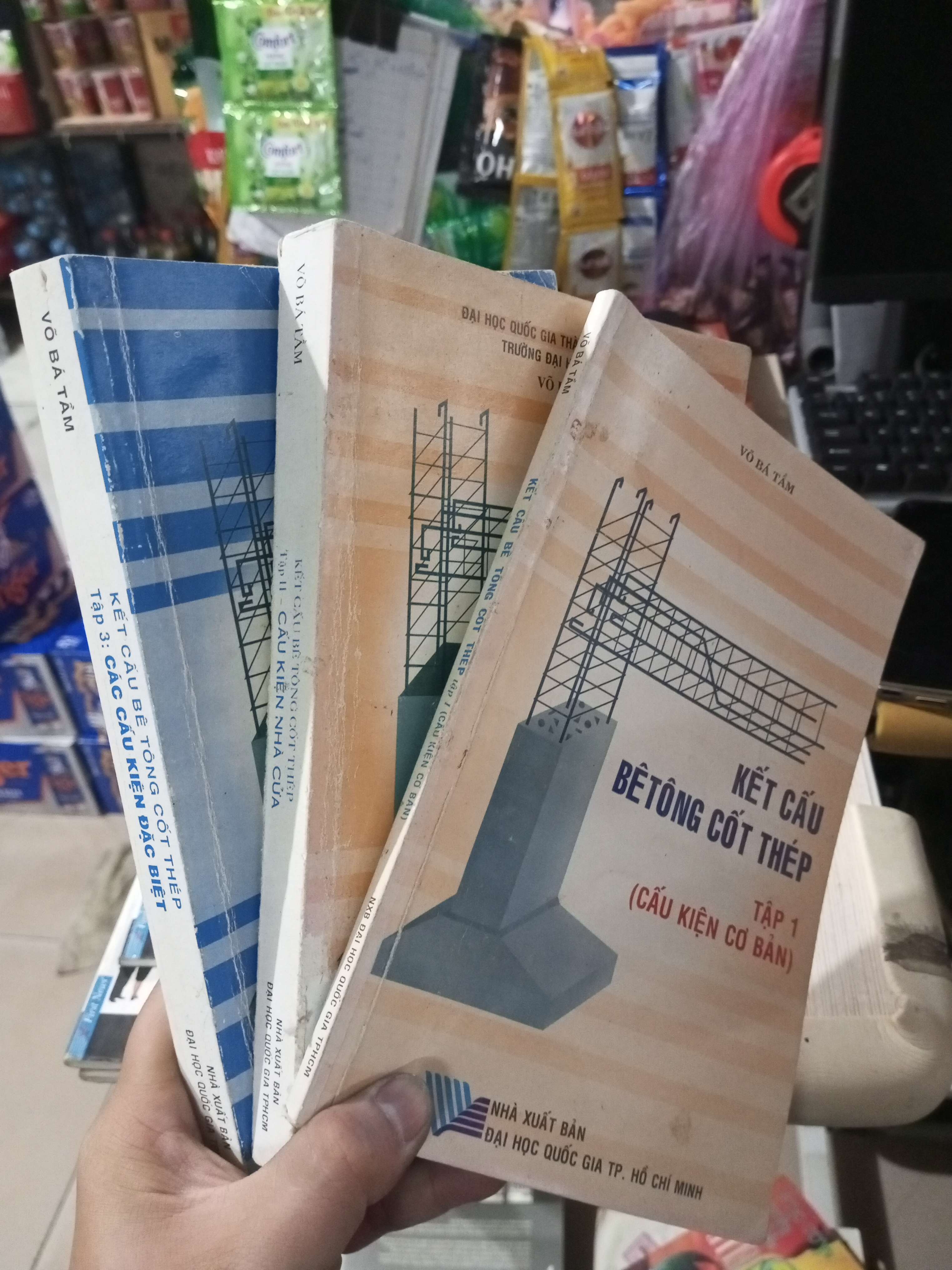 Kết Cấu Bê Tông Cốt Thép (3 Tập) - Võ Bá Tầm mới 80% ố rách bìa Giáo trình đại học - cao đẳng HCM1004