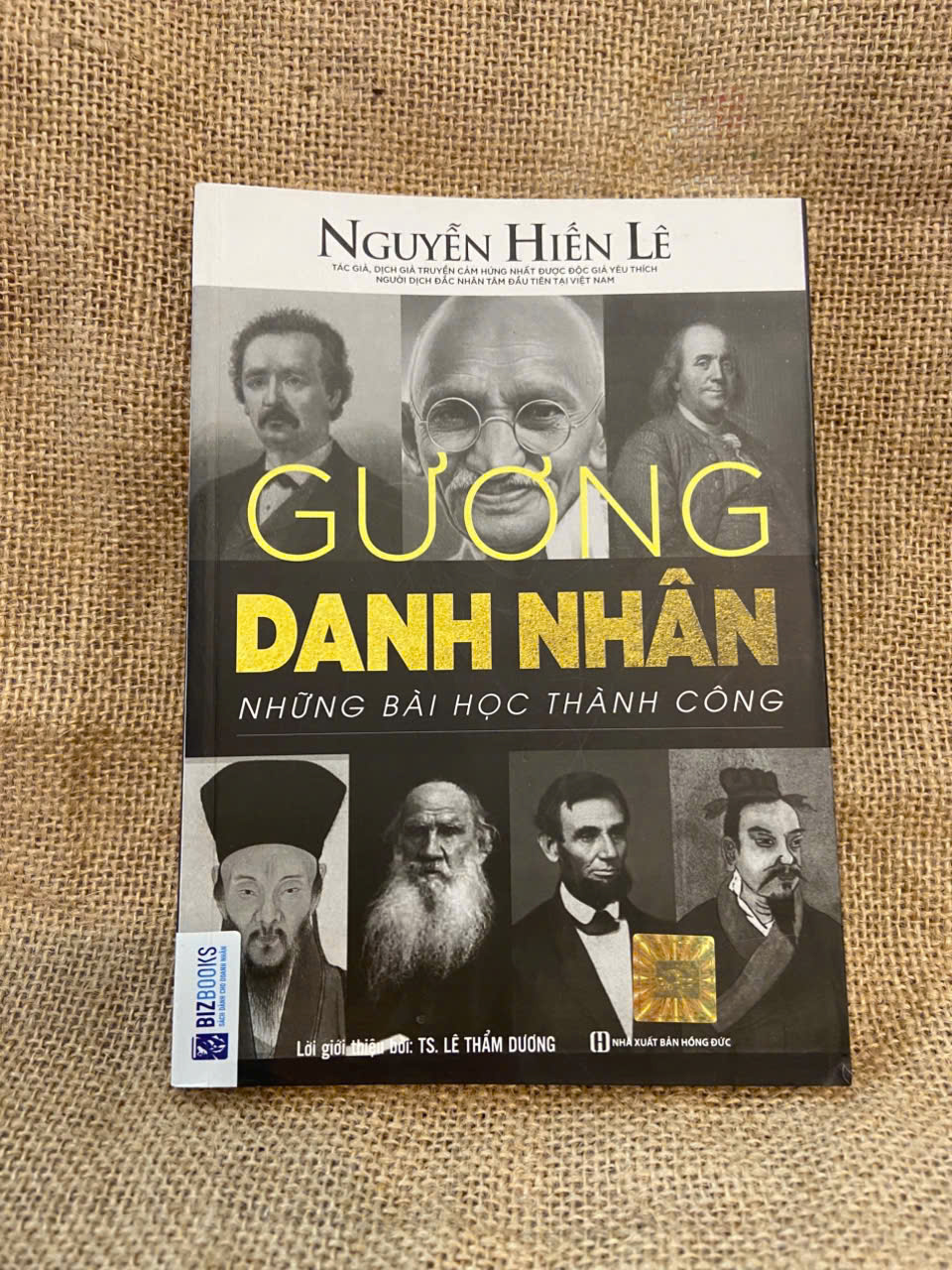 Gương danh nhân - Nguyễn Hiến Lê 2018 mới 90% có chữ ký của chủ sở hữu cũ Kỹ năng sống NSX1004