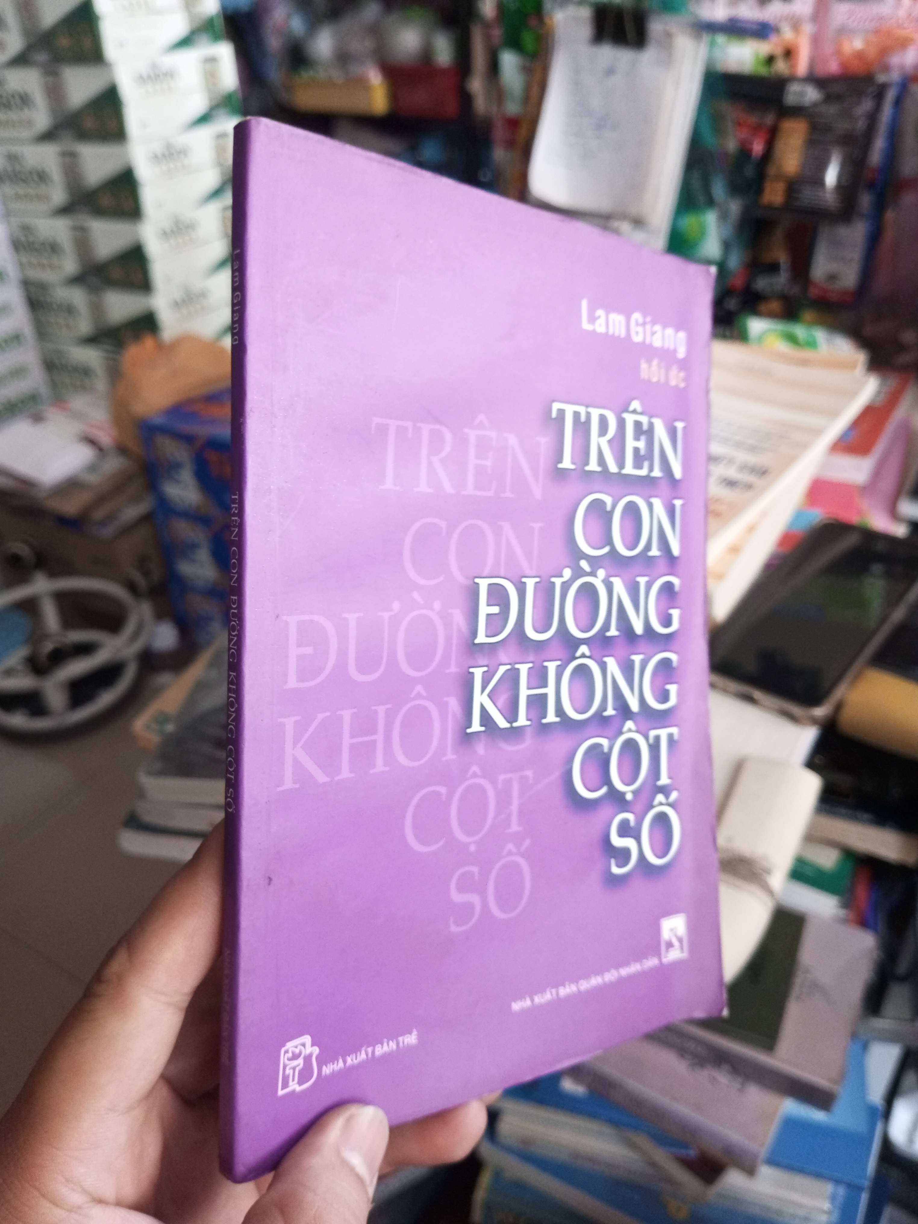 Trên Con Đường Không Cột Số - Lam Giang 2004 mới 80% ố ẫm Lịch sử Việt Nam HCM1004 (NSX)