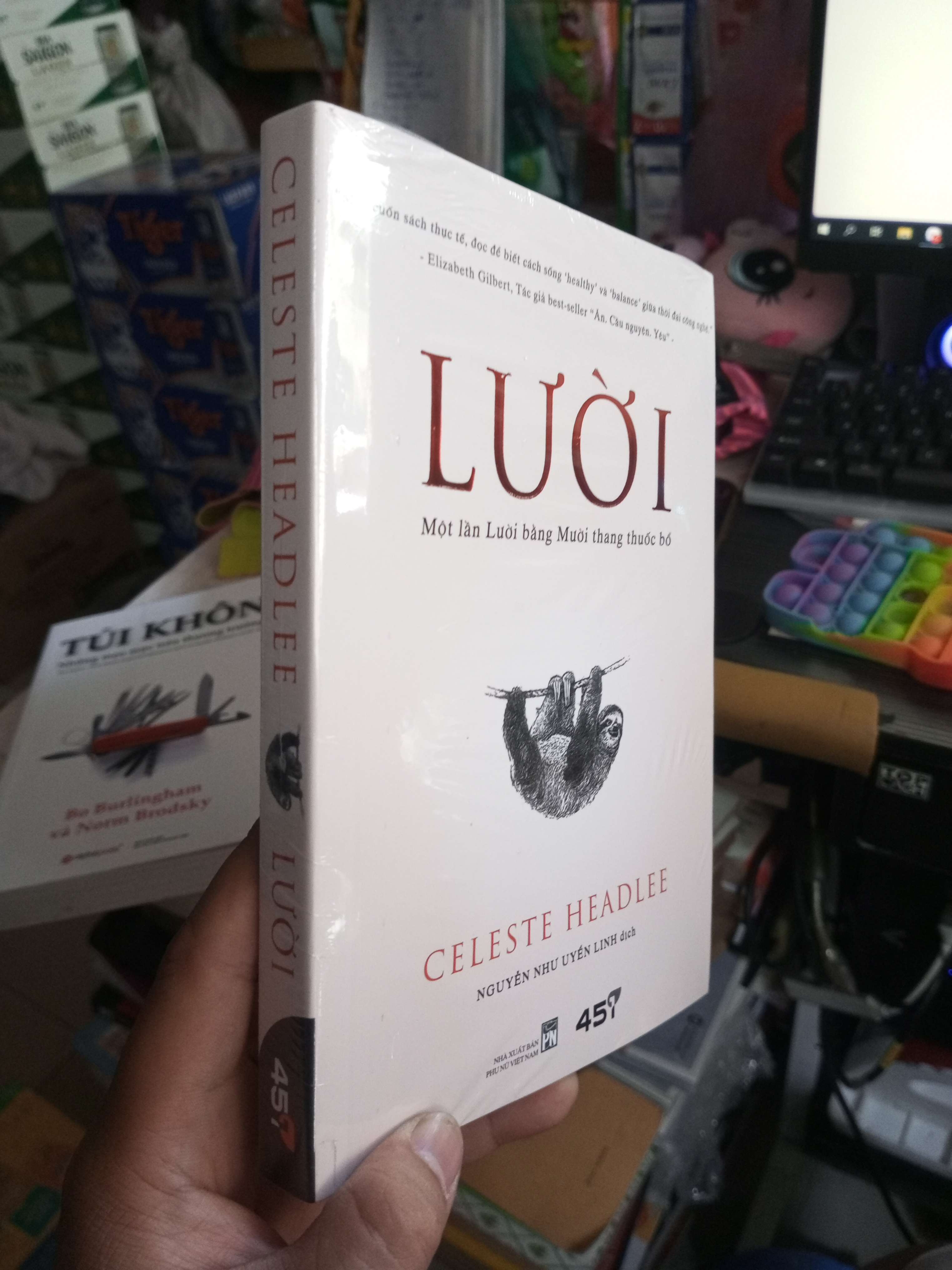 Lười - Một Lần Lười Bằng Mười Thang Thuốc Bổ - Celeste Headlee Kỹ năng sống HCM1004 (NSX)