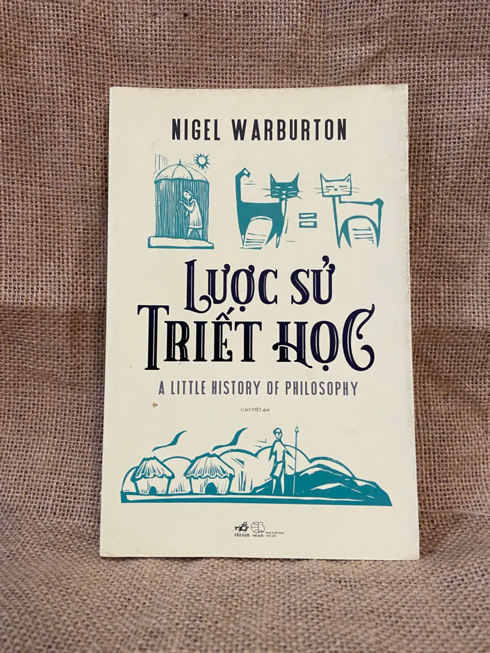 Lược sử Triết Học - Nigel Warburton 2021 mới 90% có chữ ký và note của chủ cũ, không ảnh hưởng nội dung Sách lịch sử - triết học NSX1004