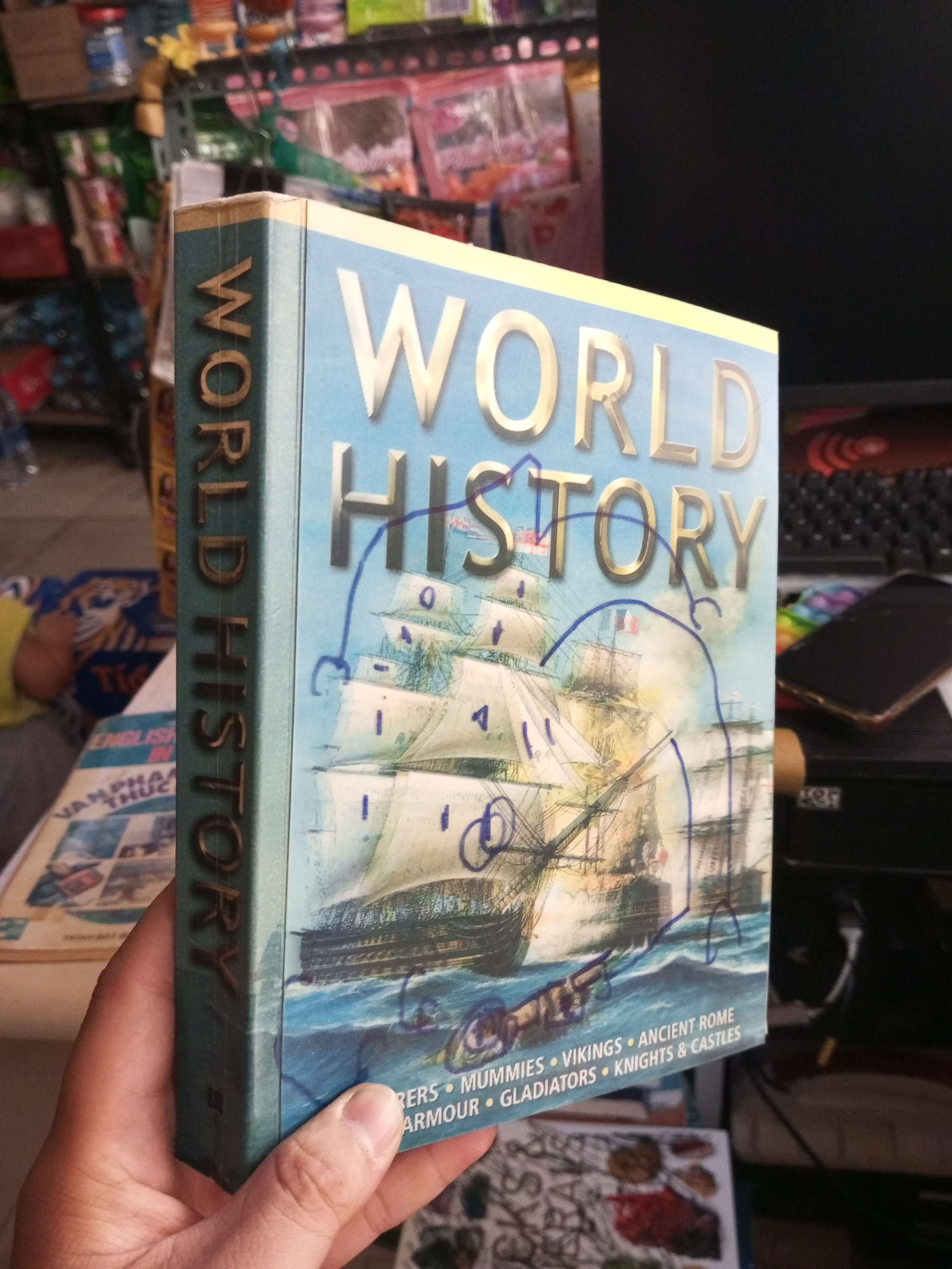 World History mới 60% sách màu, mất bài trang Lịch sử thế giới HCM1004 (NSX)