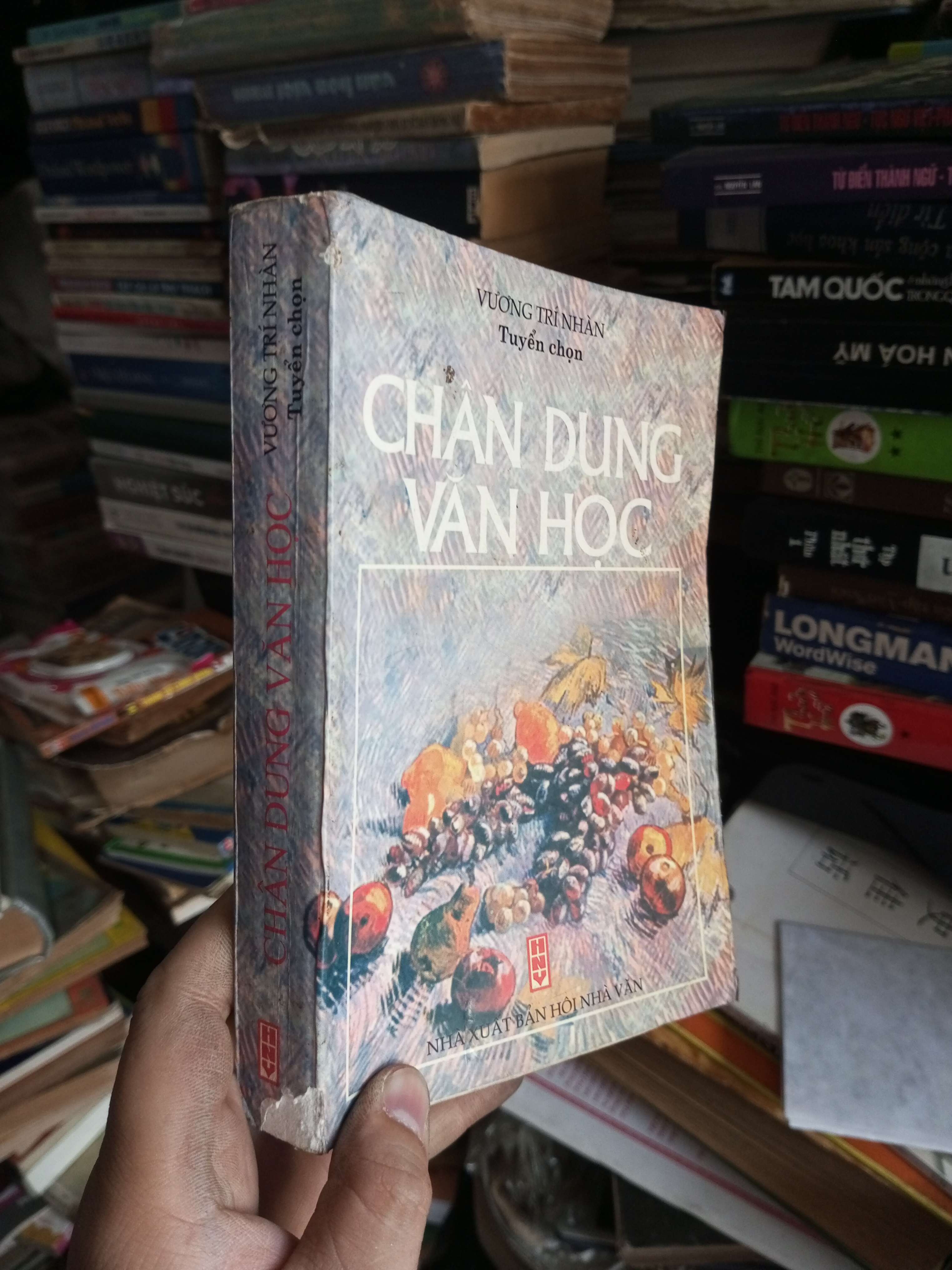 Chân dung văn học 2000 Sách văn học KSX1004
