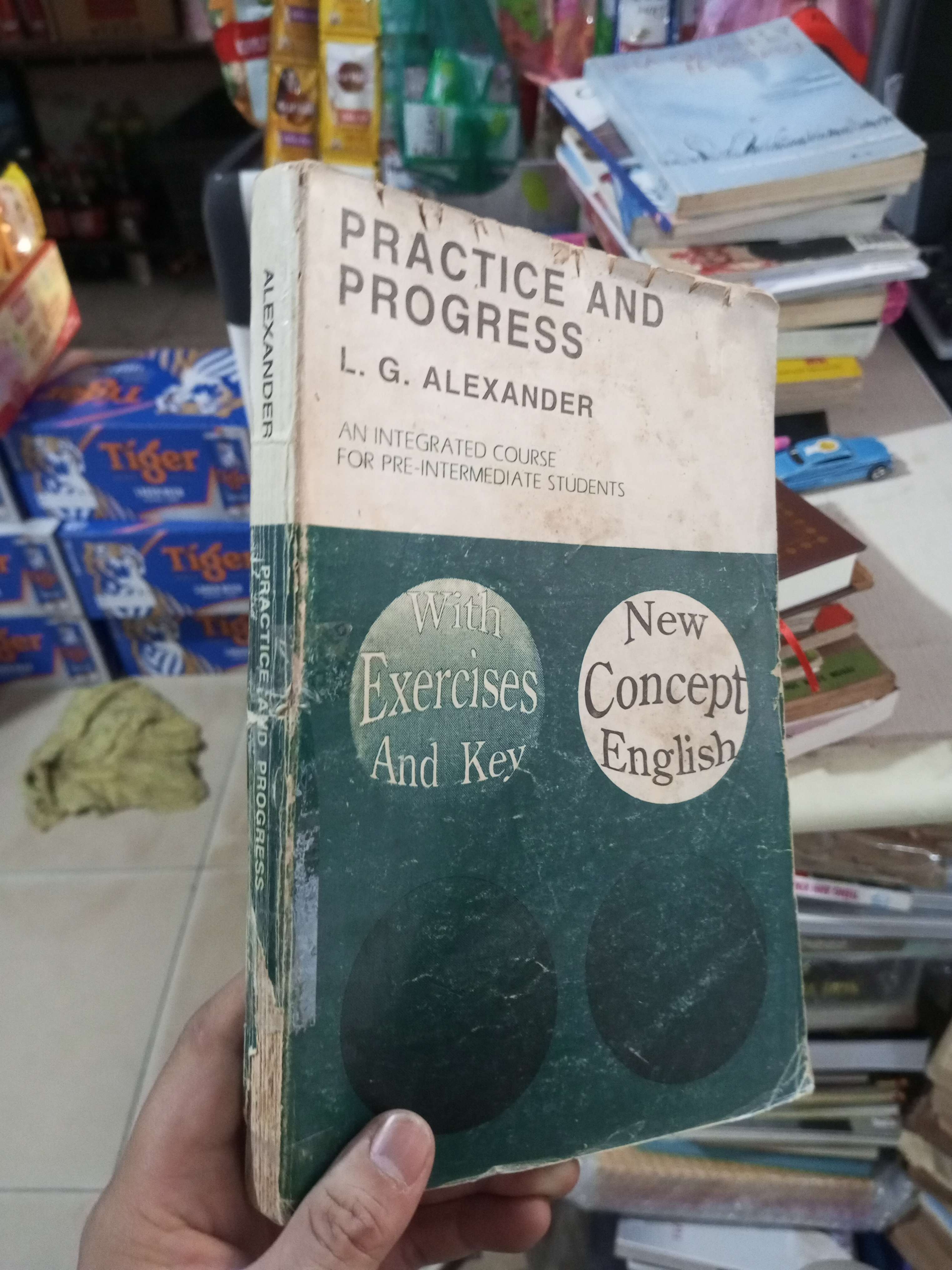 Practice And Progress (With Exercises and Key) - L. G. Alexander mới 70% ố rách bìa Sách tự học tiếng Anh HCM1004