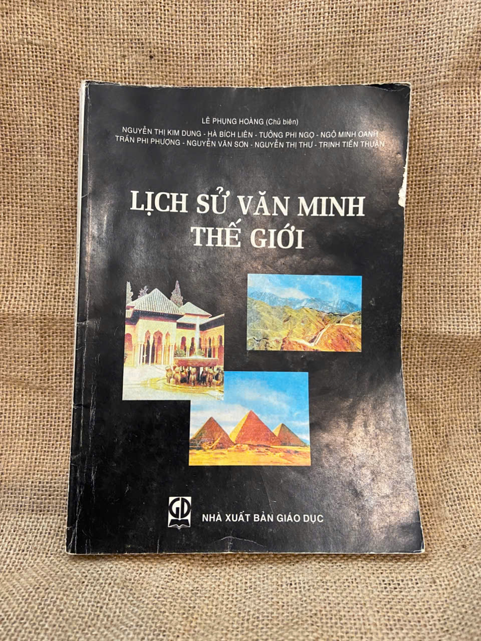 Lịch sử văn minh thế giới - Lê Phụng Hoàng 2001 mới 70% có chữ ký và note của chủ cũ, không ảnh hưởng nội dung Lịch sử thế giới NSX1004