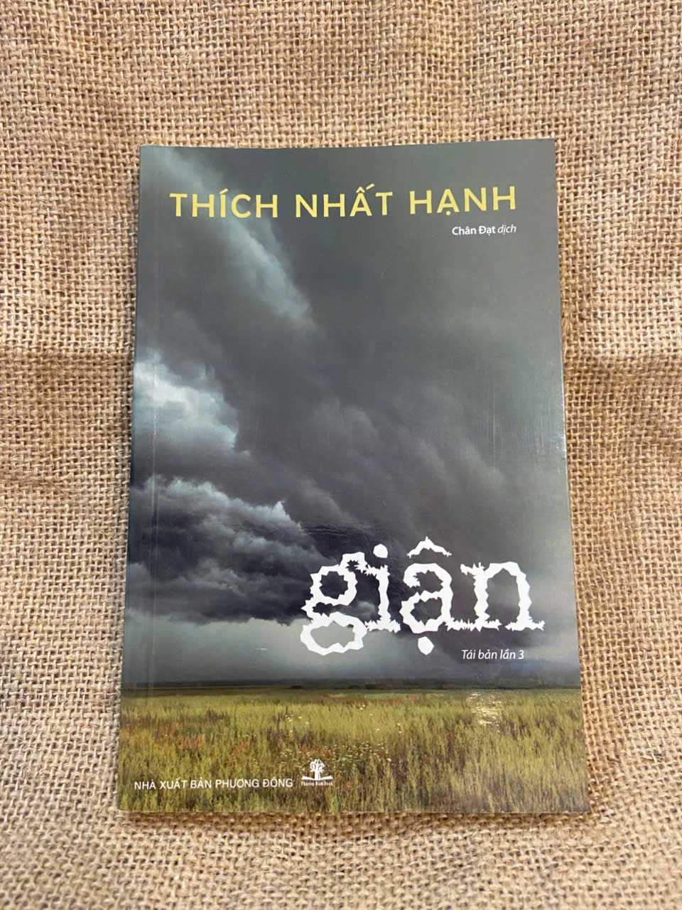 Giận - Thích Nhất Hạnh 2014 mới 90% có vài vết ố nhỏ Sách tôn giáo - tâm linh NSX1004