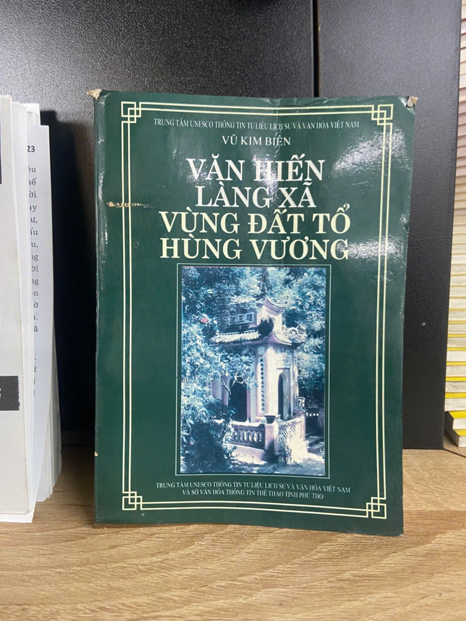 Văn hiến làng xã vùng đất tổ Hùng Vương - Vũ Kim Biên Sách chuyên khảo, khảo cứu VAVO1004