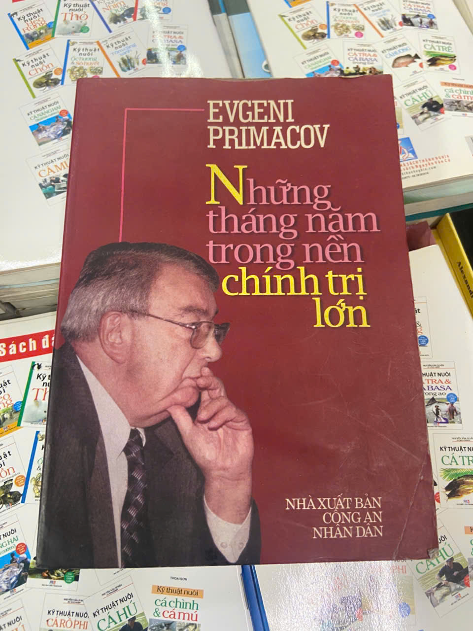 Những tháng năm trong nền chính trị lớn - Evgeni Primacov Văn học nước ngoài VAVO1004