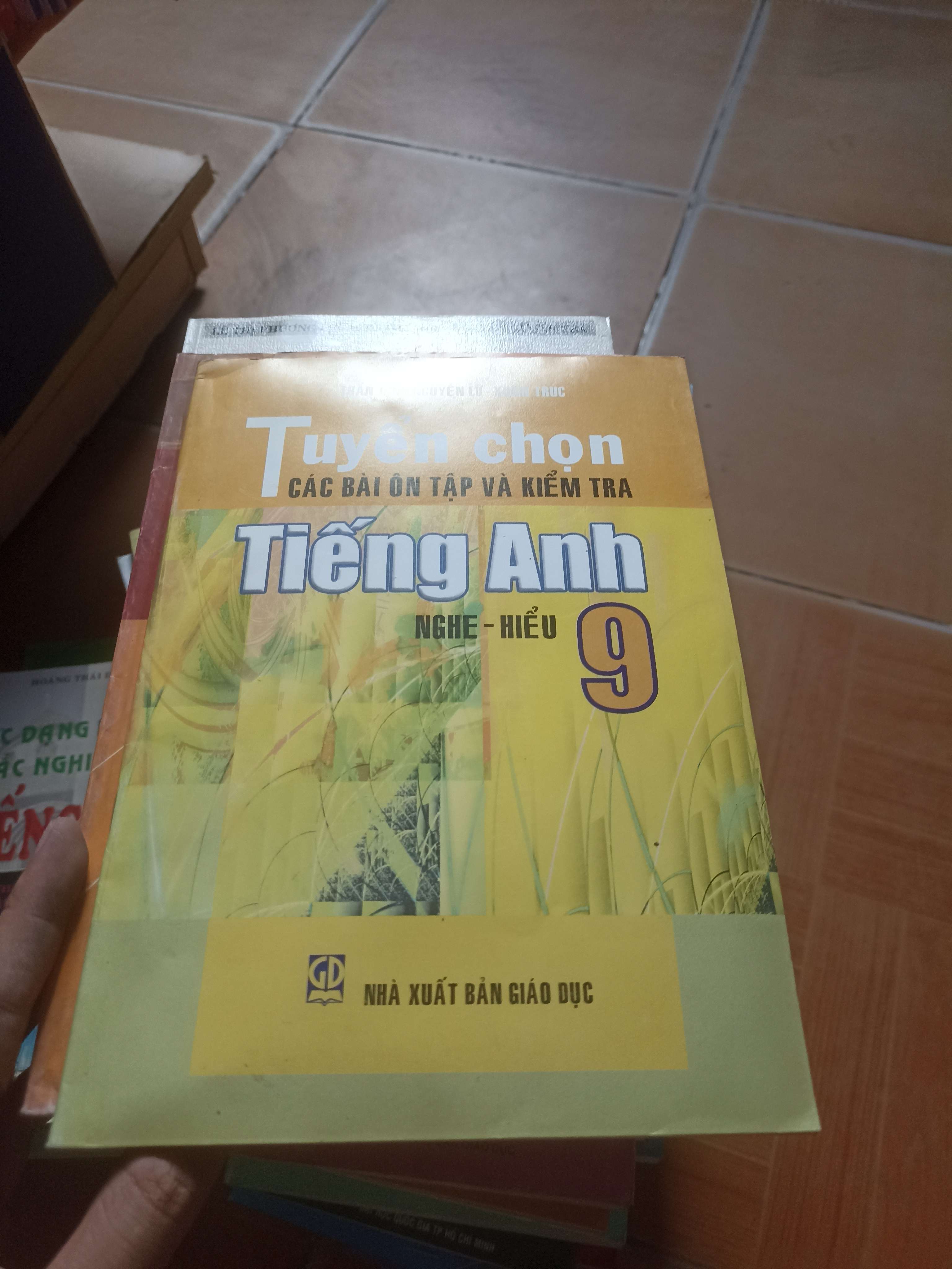 Tuyển chọn các bài ôn tập và kiểm tra tiếng anh 9 nghe hiểu 2006 (Giáo khoa) VAVO1304-AK3ST3