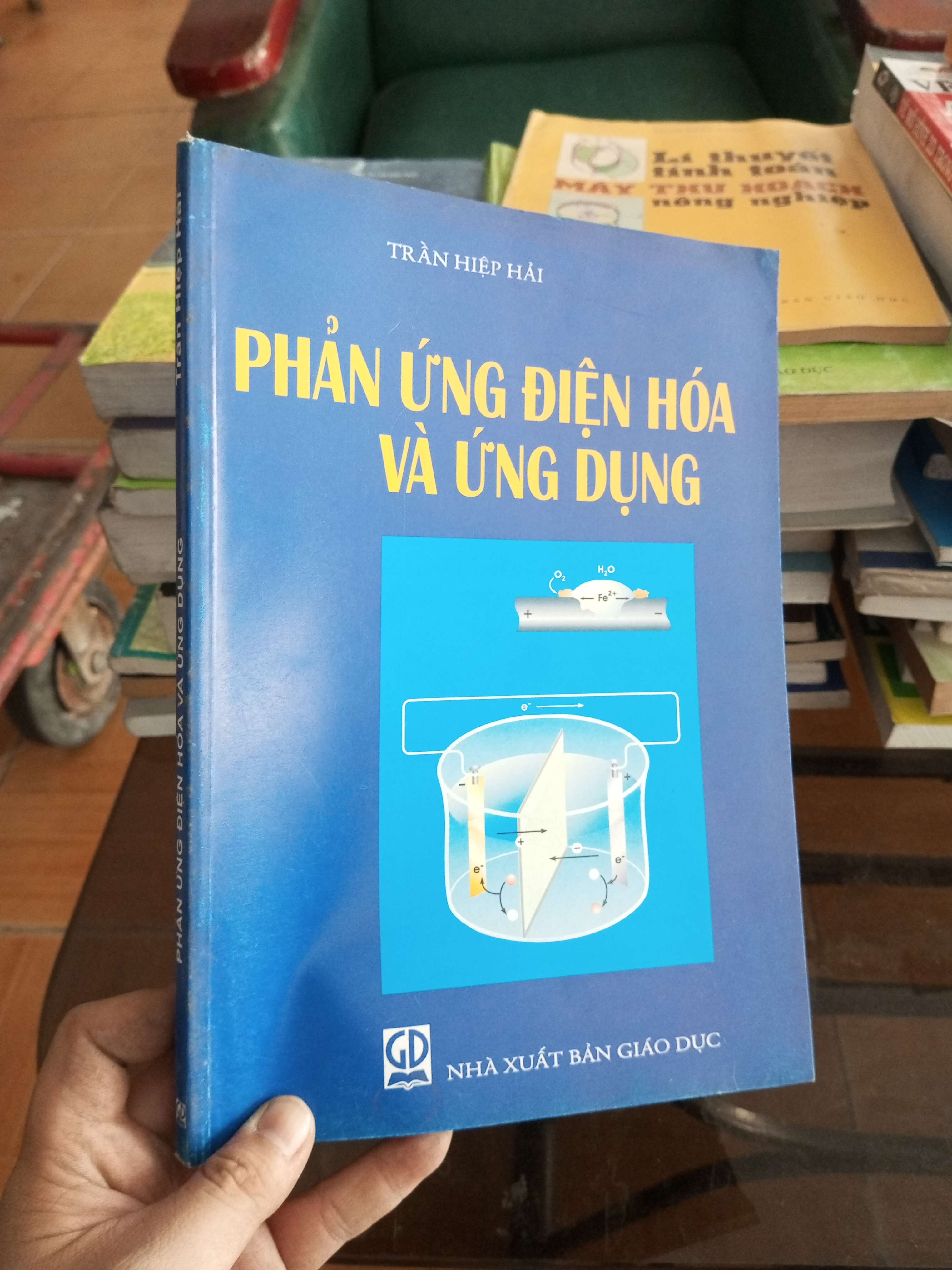 Phản ứng điện hoá và ứng dụng - Điệp Hải 2005 (Sách giáo khoa - giáo trình) VAVO1304-A0