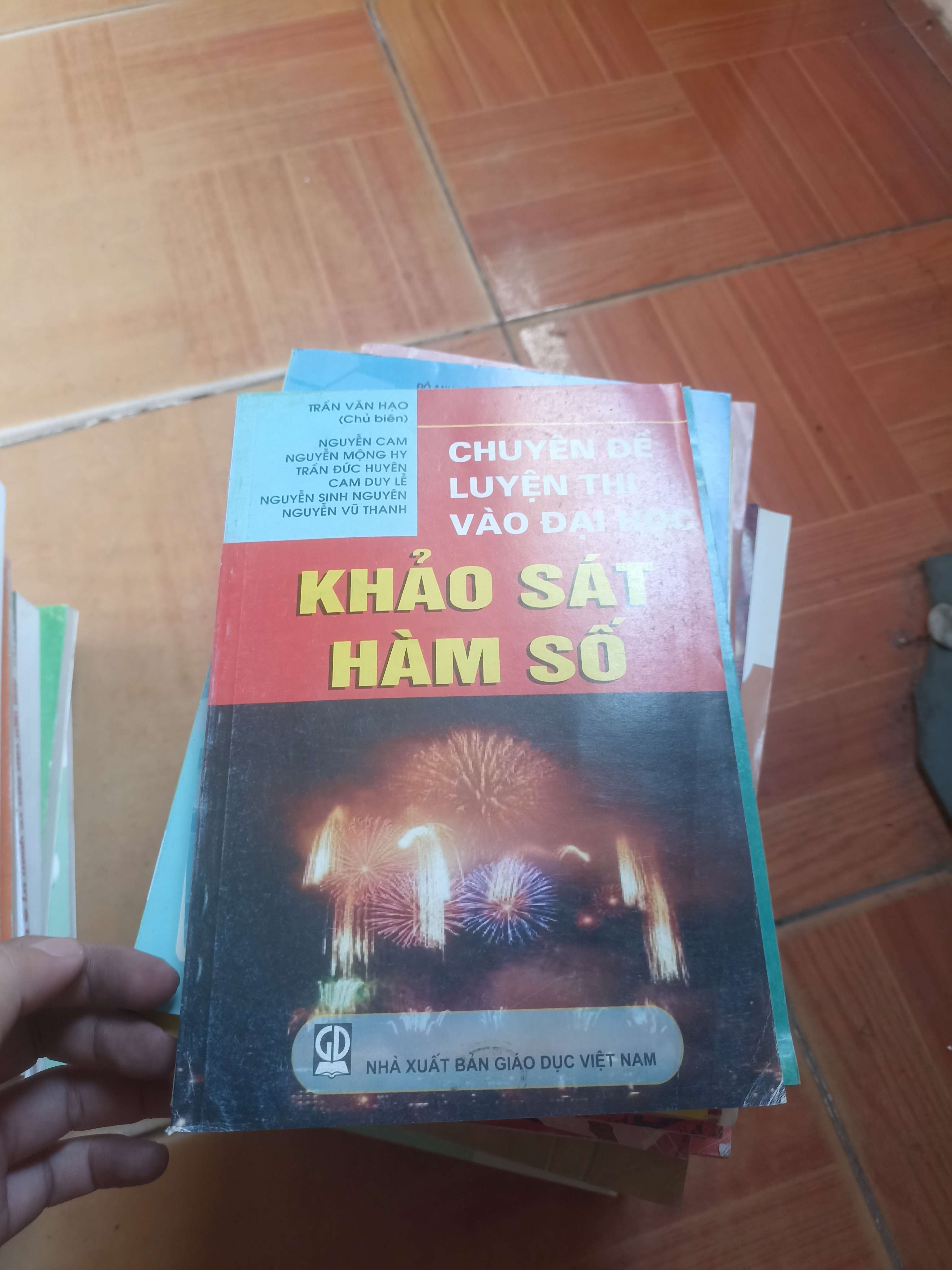 Chuyên đề luyện thi vào đại học khảo sát hàm số - Văn Hạo 2011 (Tham khảo - luyện thi) VAVO1304-AK3ST3
