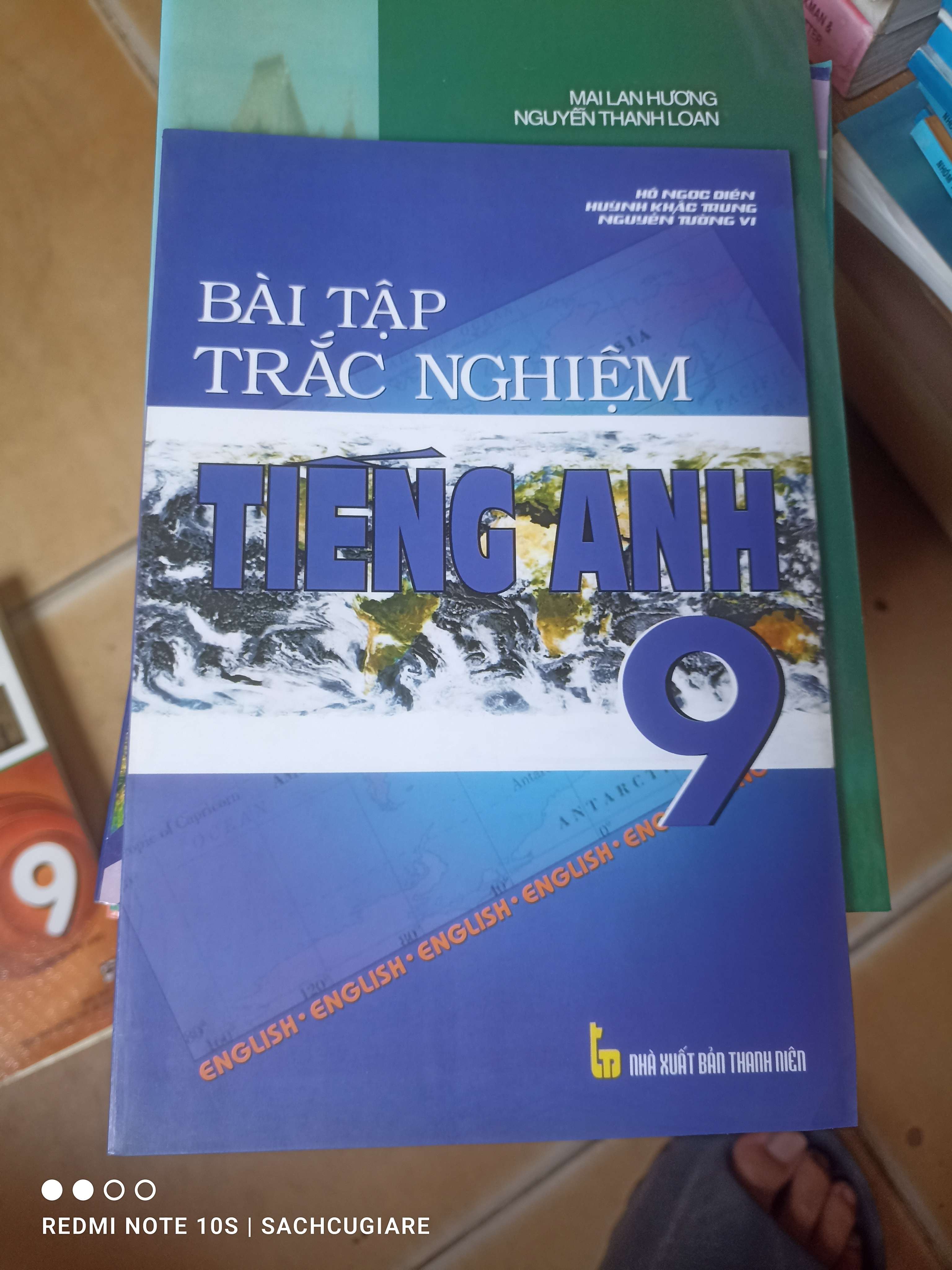 Bài Tập Trắc Nghiệm Tiếng Anh 9 - Hồ Ngọc Diệp, Huỳnh Khắc Trung, Nguyễn Tường Vi 2007 (Tham khảo - luyện thi) VAVO1304-AK3T2