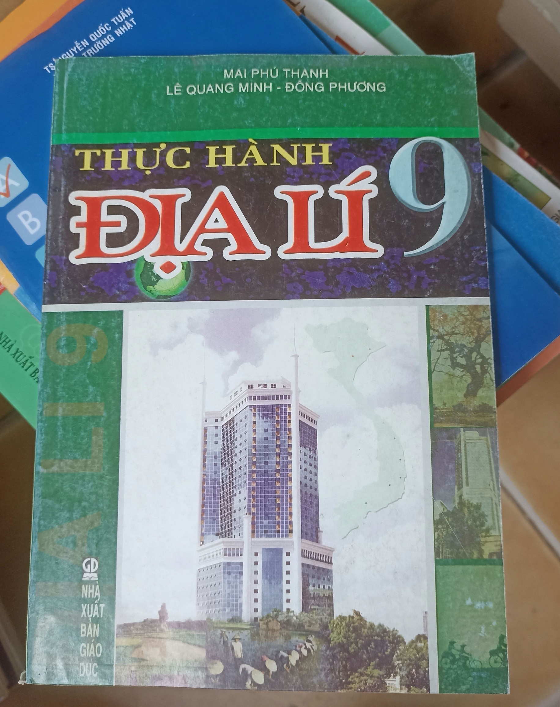 Thực Hành Địa Lí 9 - Mai Phú Thanh, Lê Quang Minh, Đông Phương 2006 (Tham khảo - luyện thi) VAVO1304-AK3T3