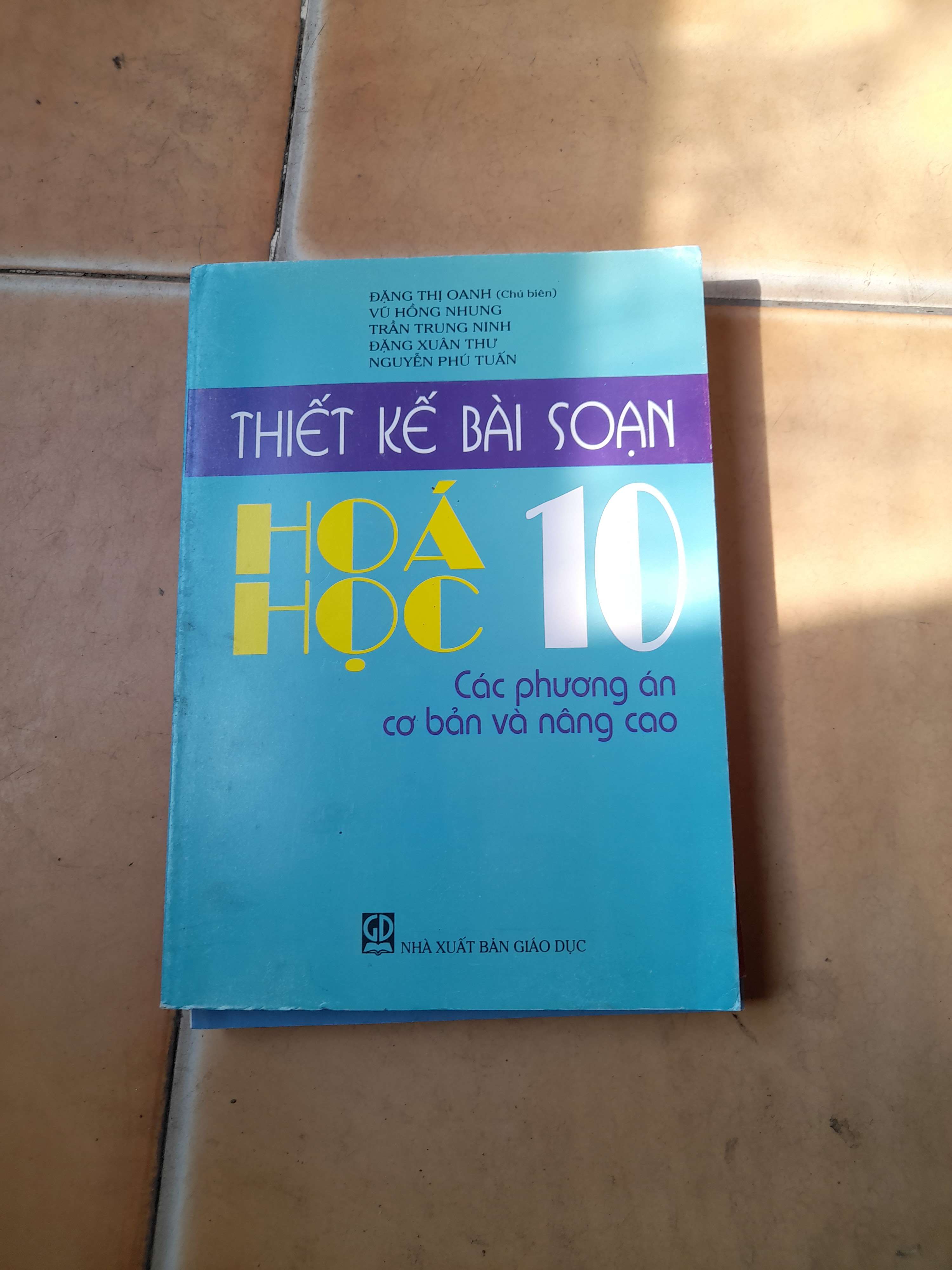 Thiết Kế Bài Soạn Hóa Học 10 (Các Phương Án Cơ Bản Và Nâng Cao) - Đặng Thị Oanh, Vũ Hồng Ninh, Trần Trung Ninh, Đặng Xuân Thư, Nguyễn Phú Tuấn 2007 (Tham khảo - luyện thi) VAVO1304-AK3T3
