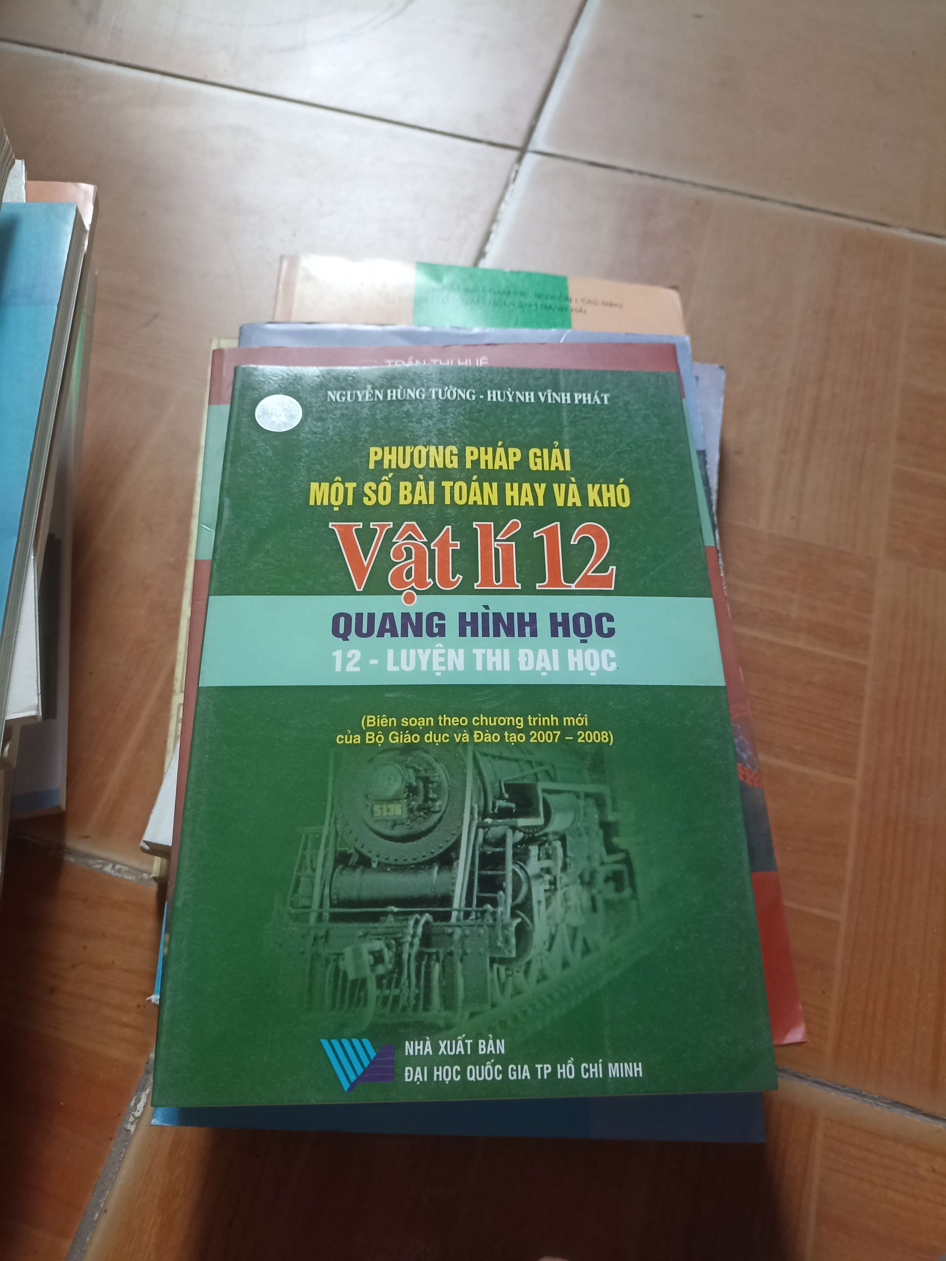 Phương pháp giải một số bài toán hay và khó vật lí 12 quang hình học - Vĩnh Phát 2007 (Tham khảo - luyện thi) VAVO1304-AK3ST3