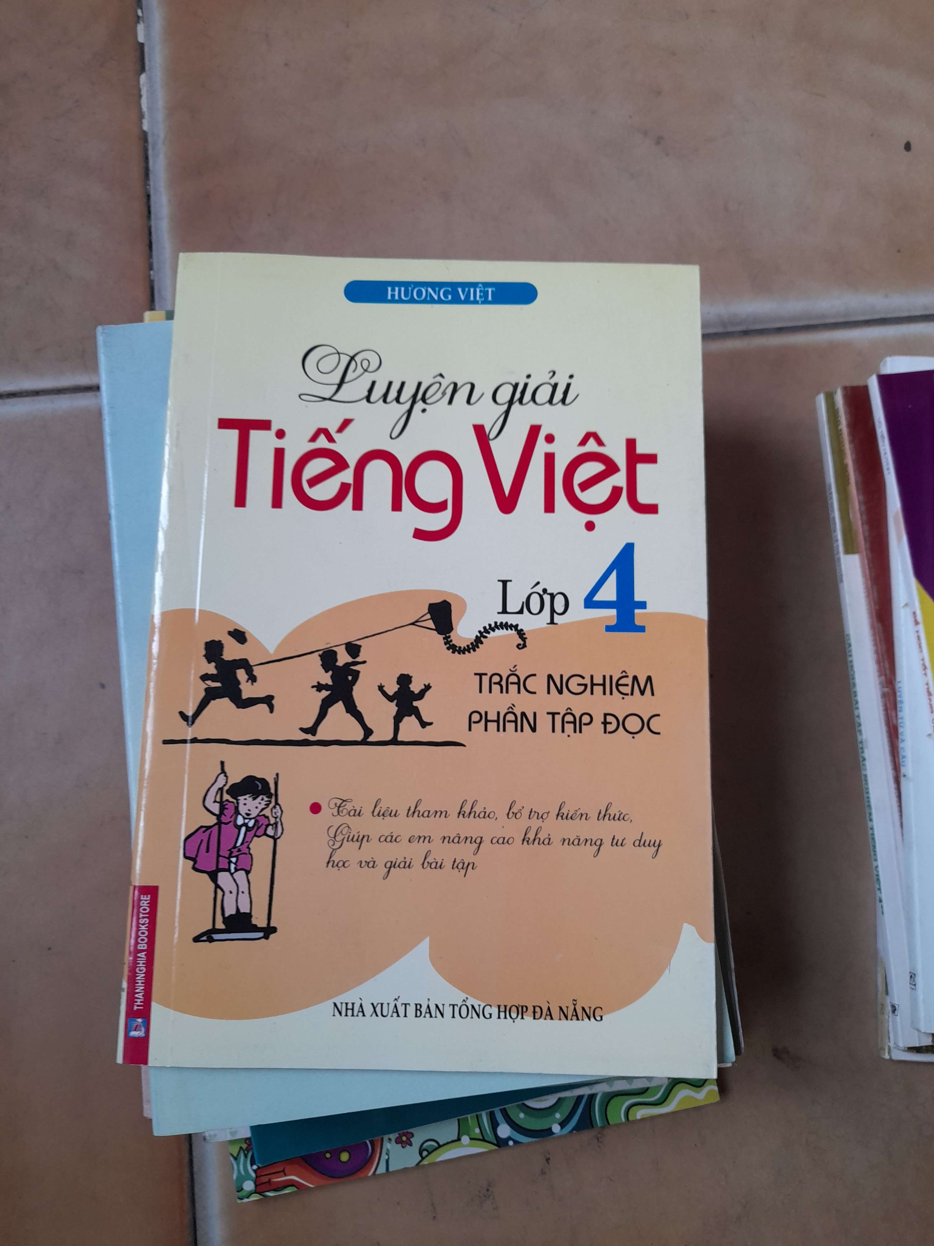 Luyện Giải Tiếng Việt Lớp 4 (Trắc Nghiệm Phần Tập Đọc) - Hương Việt 2011 (Tham khảo - luyện thi) VAVO1304-AK3ST1