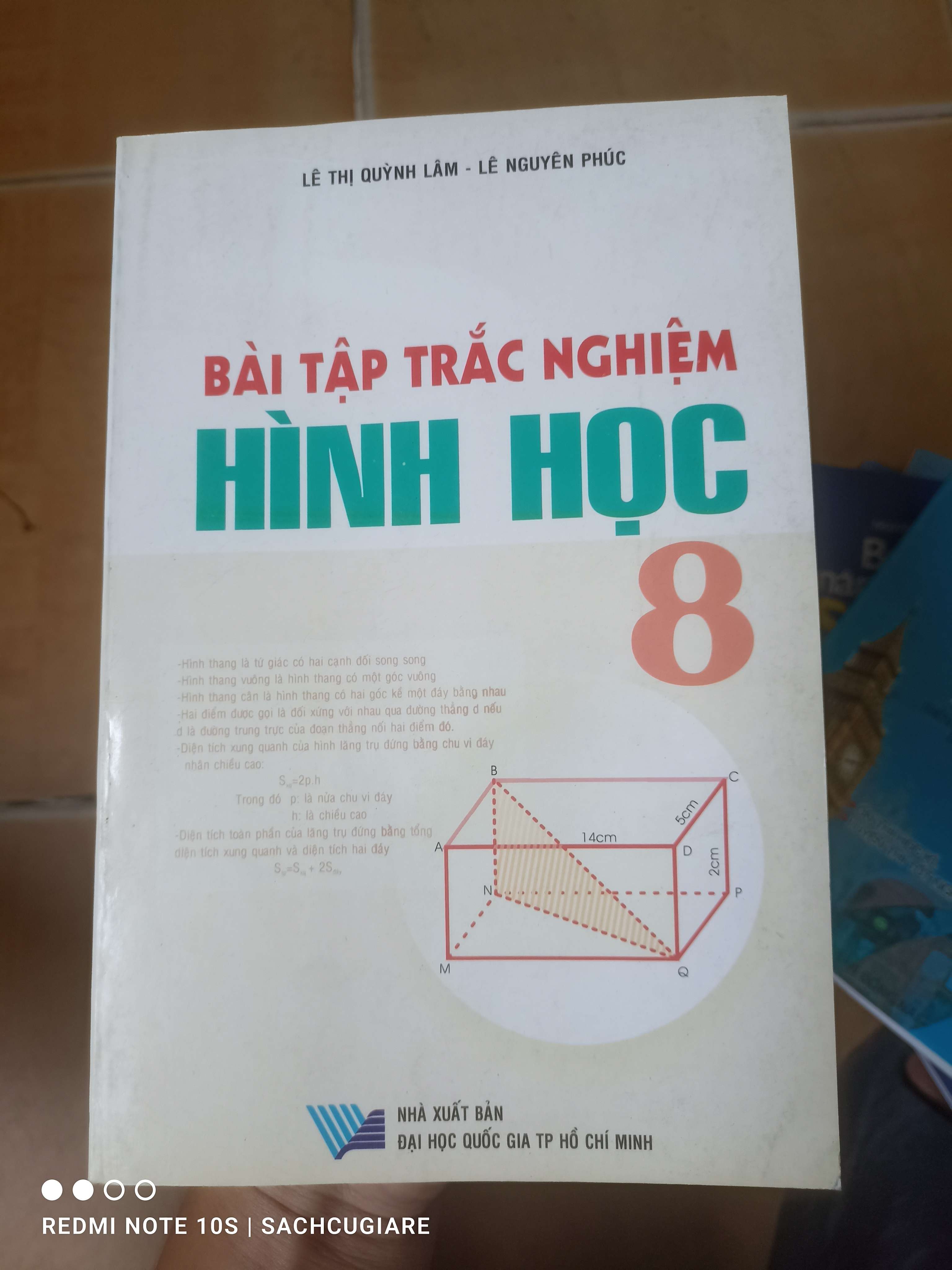 Bài Tập Trắc Nghiệm Hình Học 8 - Lê Thị Quỳnh Lâm, Lê Nguyên Phúc 2007 (Tham khảo - luyện thi) VAVO1304-AK3T2