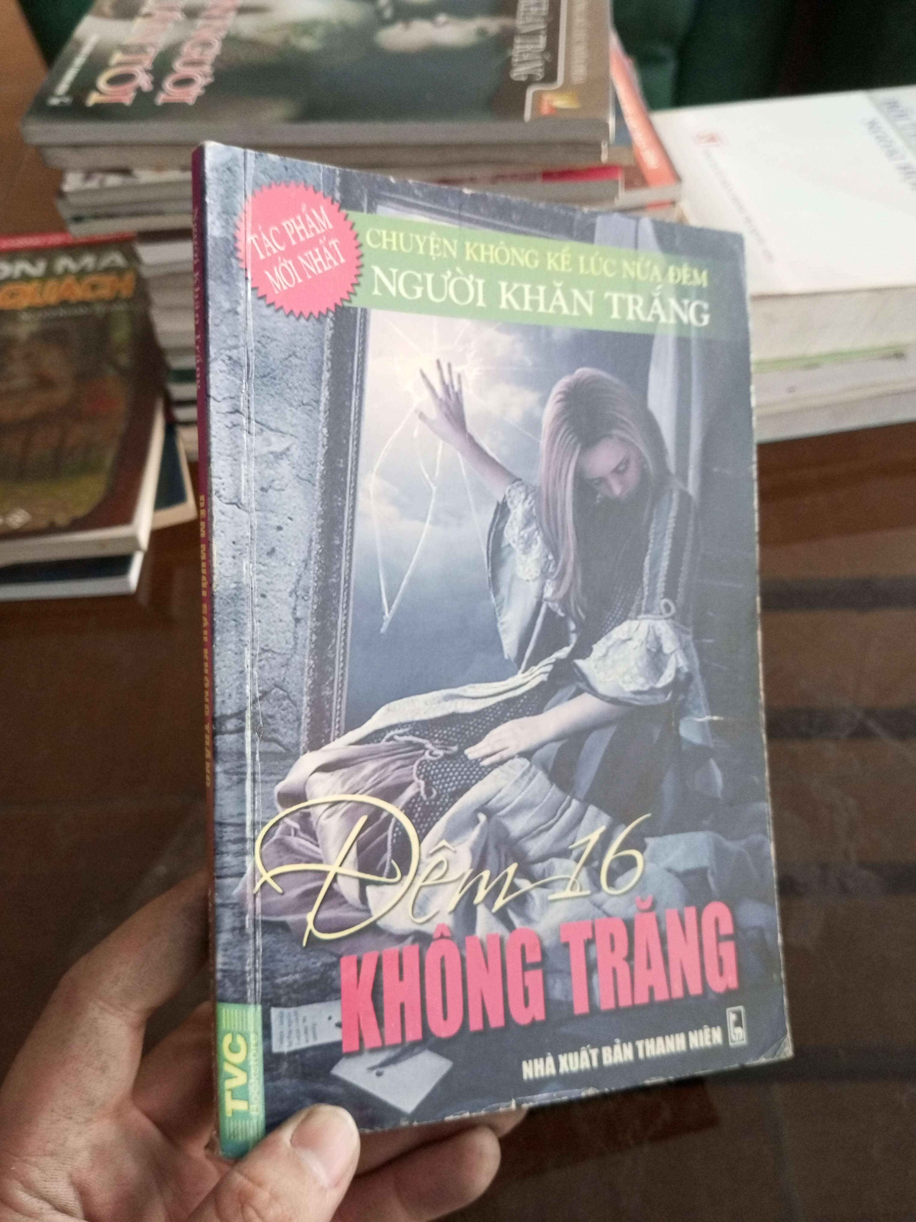 Đêm 16 không trăng - Người Khăn Trắng (Truyện kinh dị) VAVO1304-A0