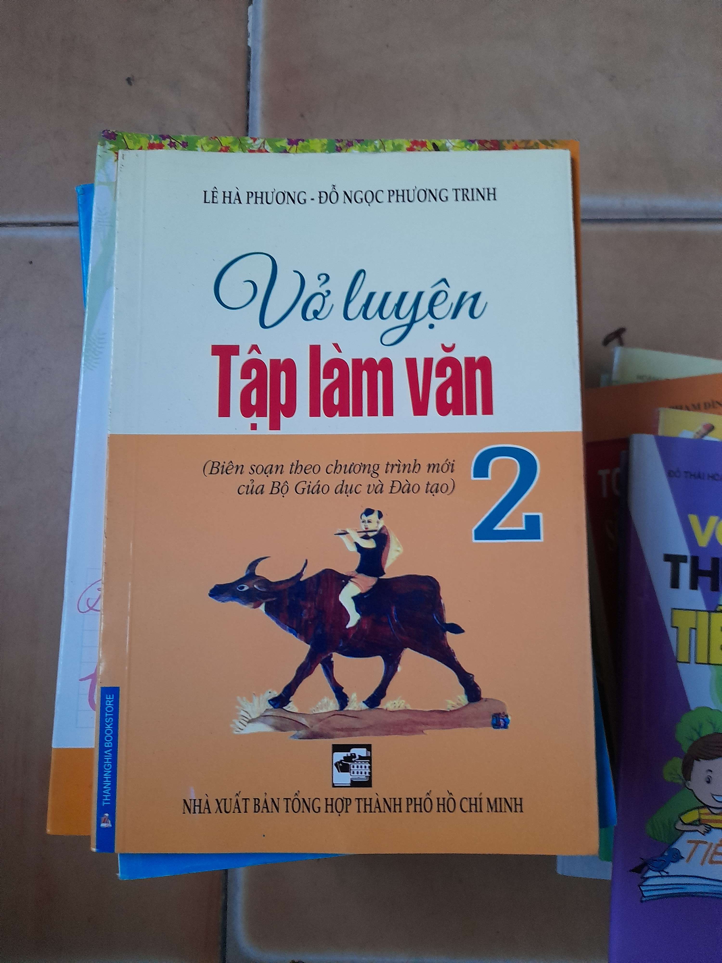 Vở Luyện Tập Làm Văn 2 - Lê Hà Phương, Đỗ Ngọc Phương Trinh 2010 (Tham khảo - luyện thi) VAVO1304-AK3ST1