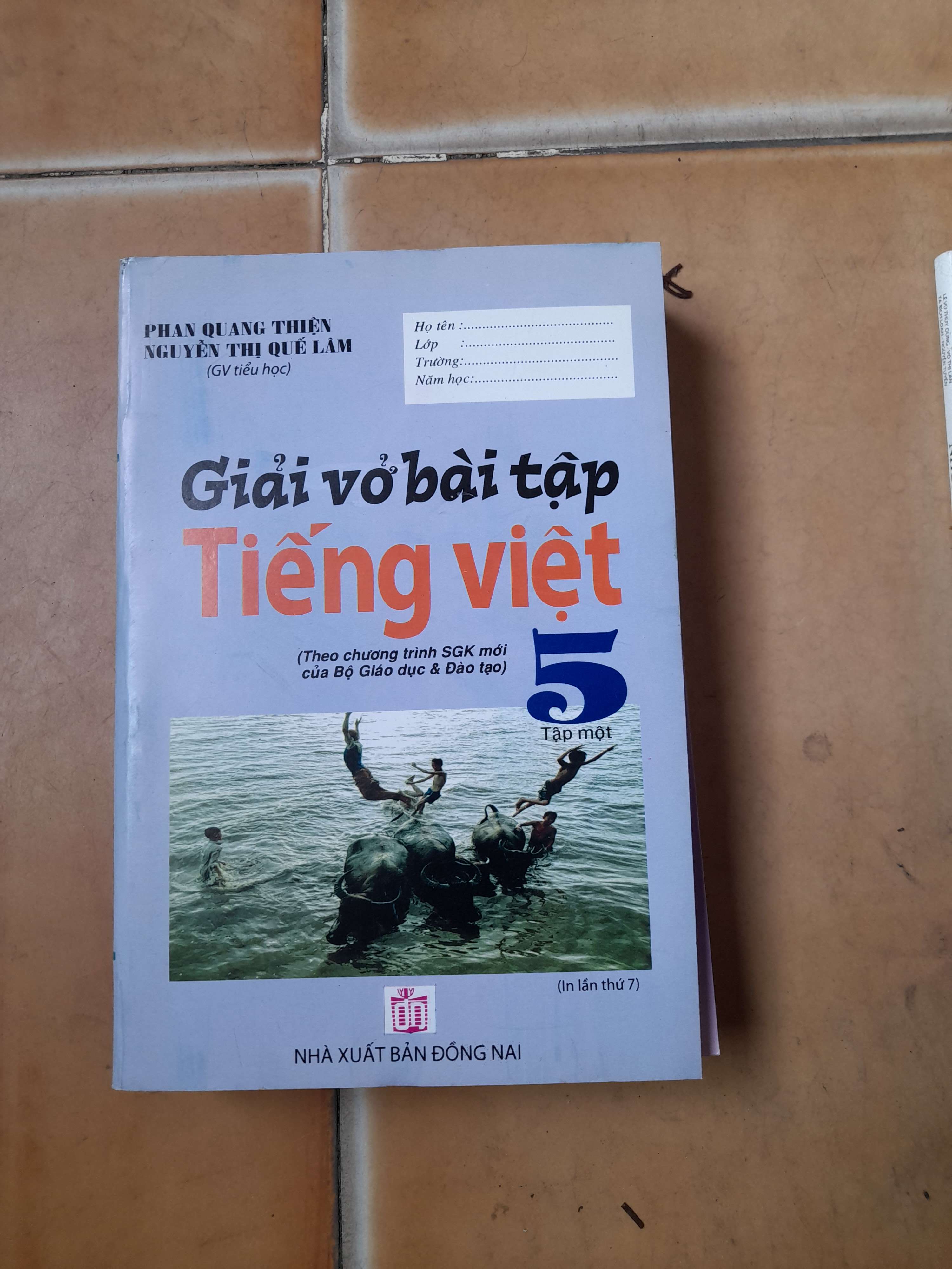 Giải Vở Bài Tập Tiếng Việt 5 (Tập Một) - Phan Quang Thiện, Nguyễn Thị Quế Lâm 2016 (Tham khảo - luyện thi) VAVO1304-AK3ST1