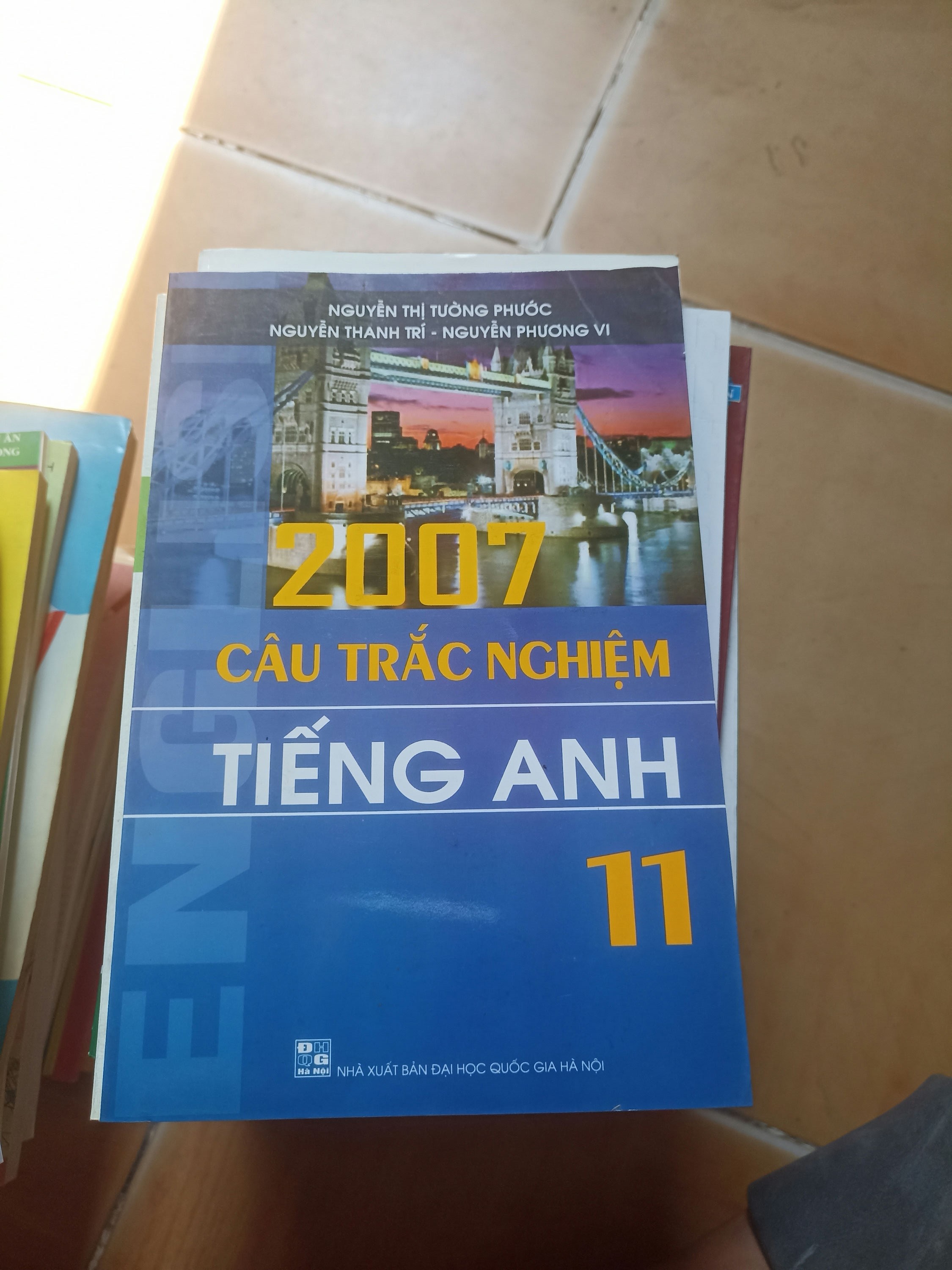 2007 câu trắc nghiệm tiếng Anh 11 - Phương Vi 2007 (Tham khảo - luyện thi) VAVO1304-AK3ST2