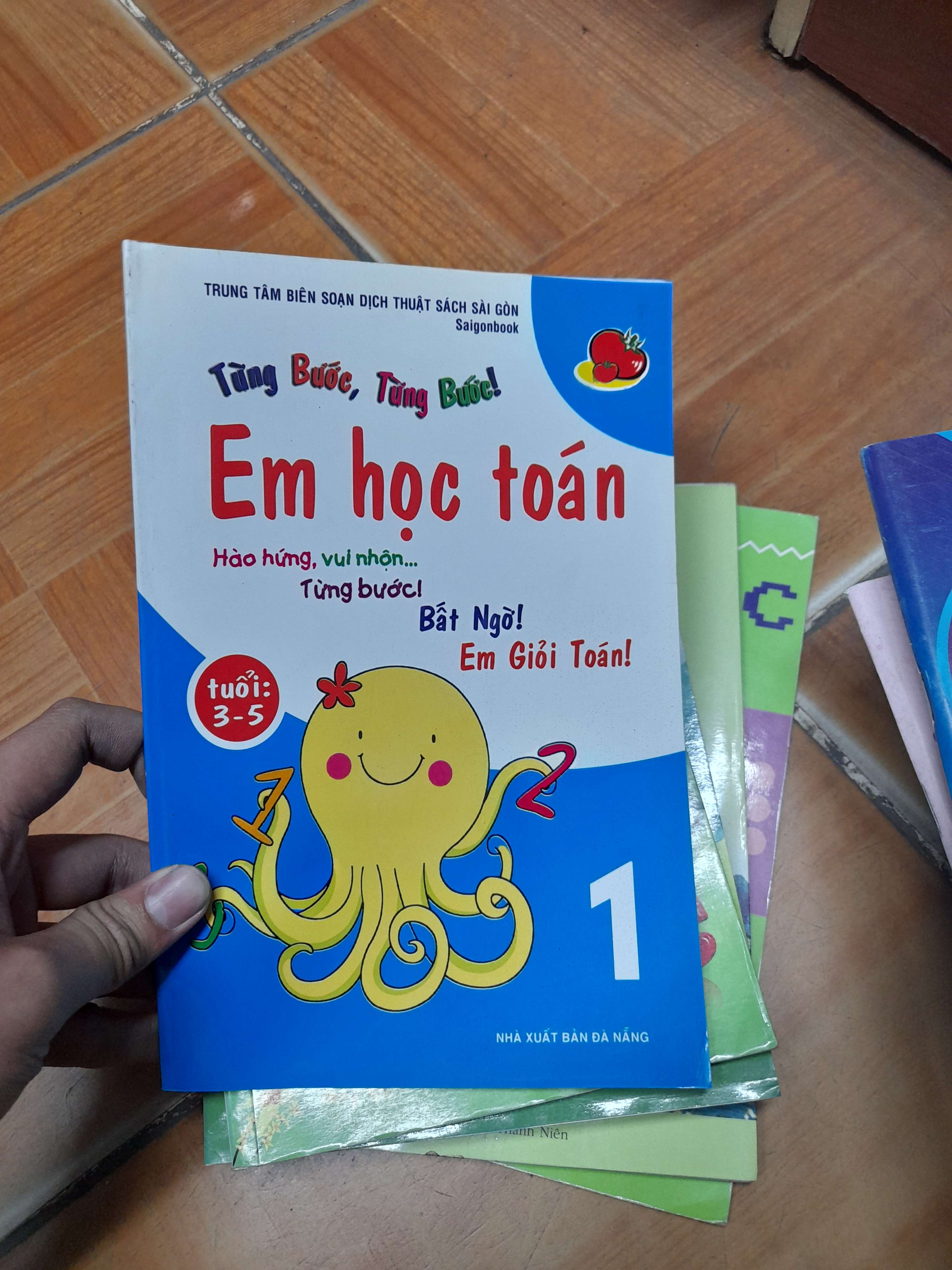 Em Học Toán 1 (Tuổi 3-5) 2009 (Tham khảo - luyện thi) VAVO1304-AK3ST1