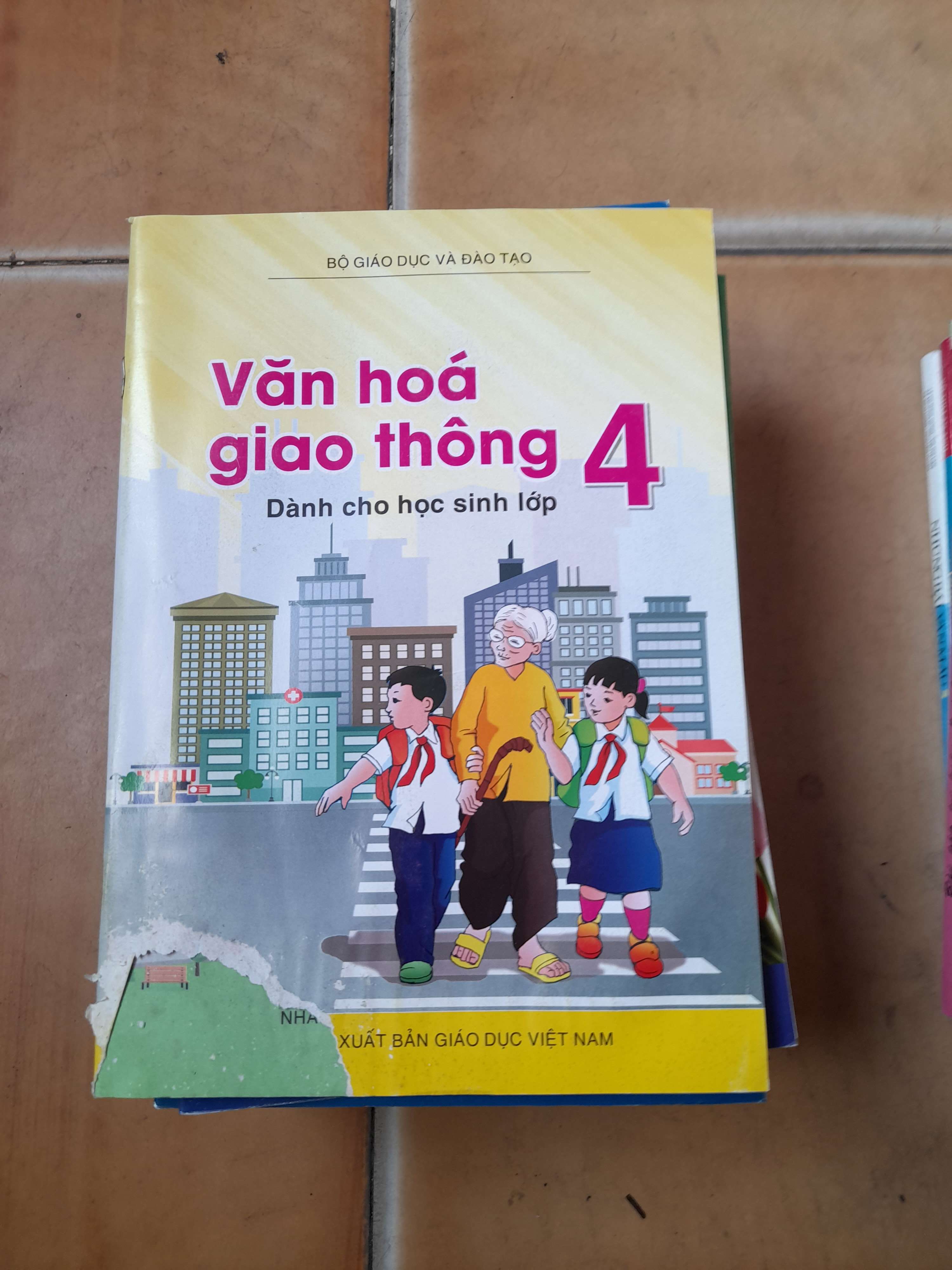 Văn Hoá Giao Thông 4 2019 (Giáo khoa) VAVO1304-AK3ST1