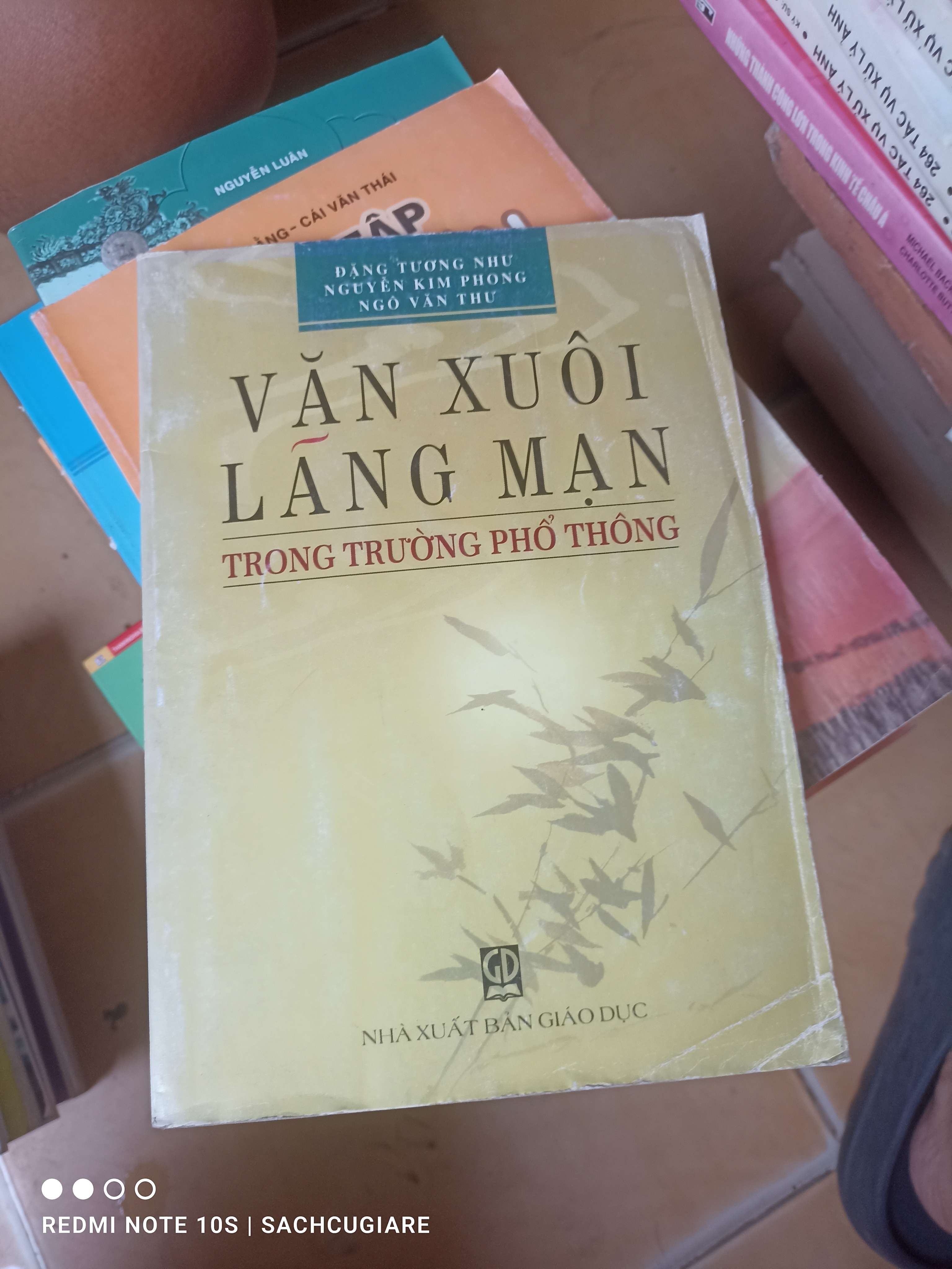 Văn Xuôi Lãng Mạn Trong Trường Phổ Thông - Đặng Tương Như, Nguyễn Kim Phong, Ngô Văn Thư 2007 (Tham khảo - luyện thi) VAVO1304-AK3T3