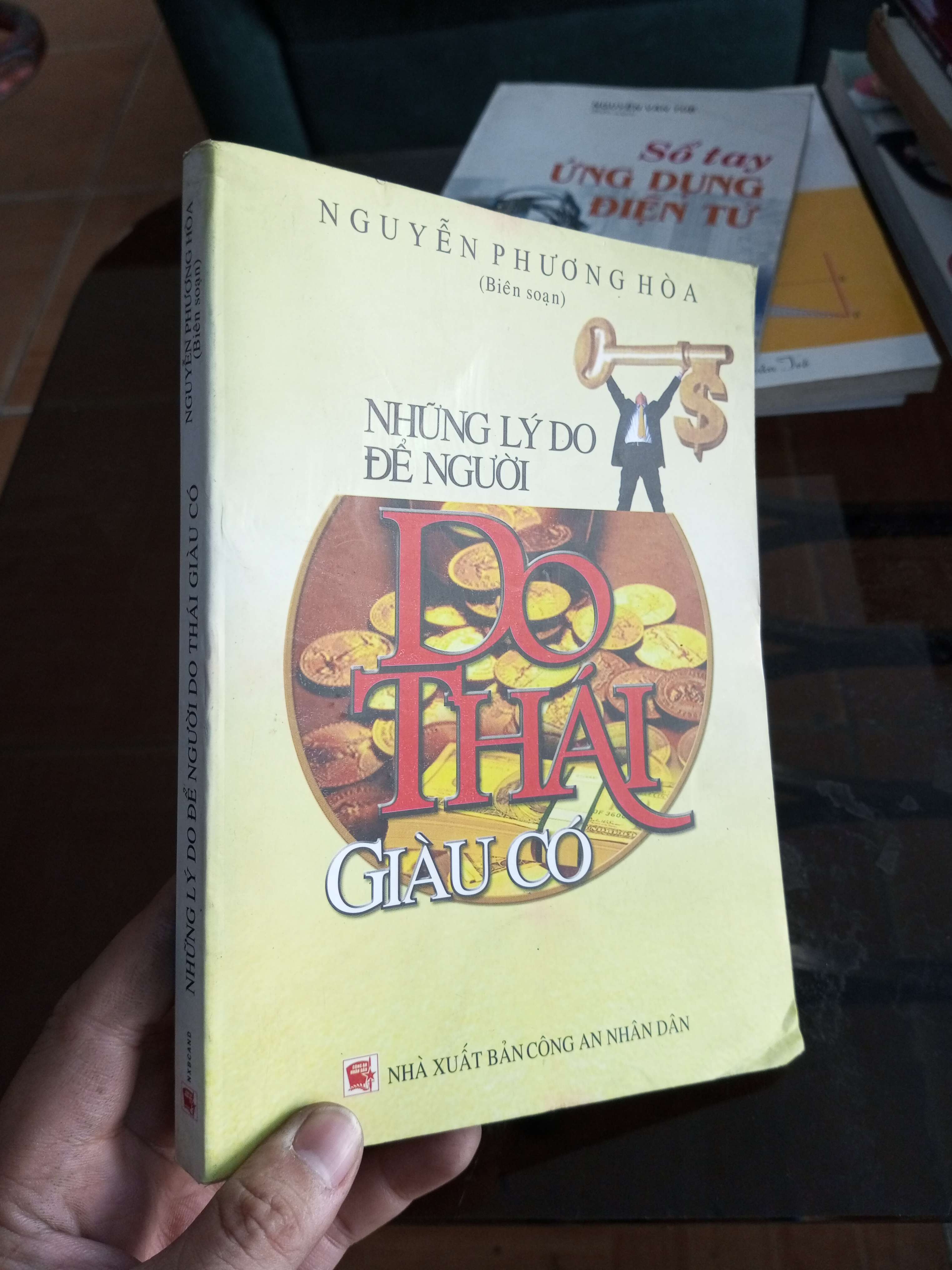 Những lý do để người Do Thái giàu có - Phương Hoà 2011 (Sách kinh tế - tài chính - chứng khoán) VAVO1304-A0