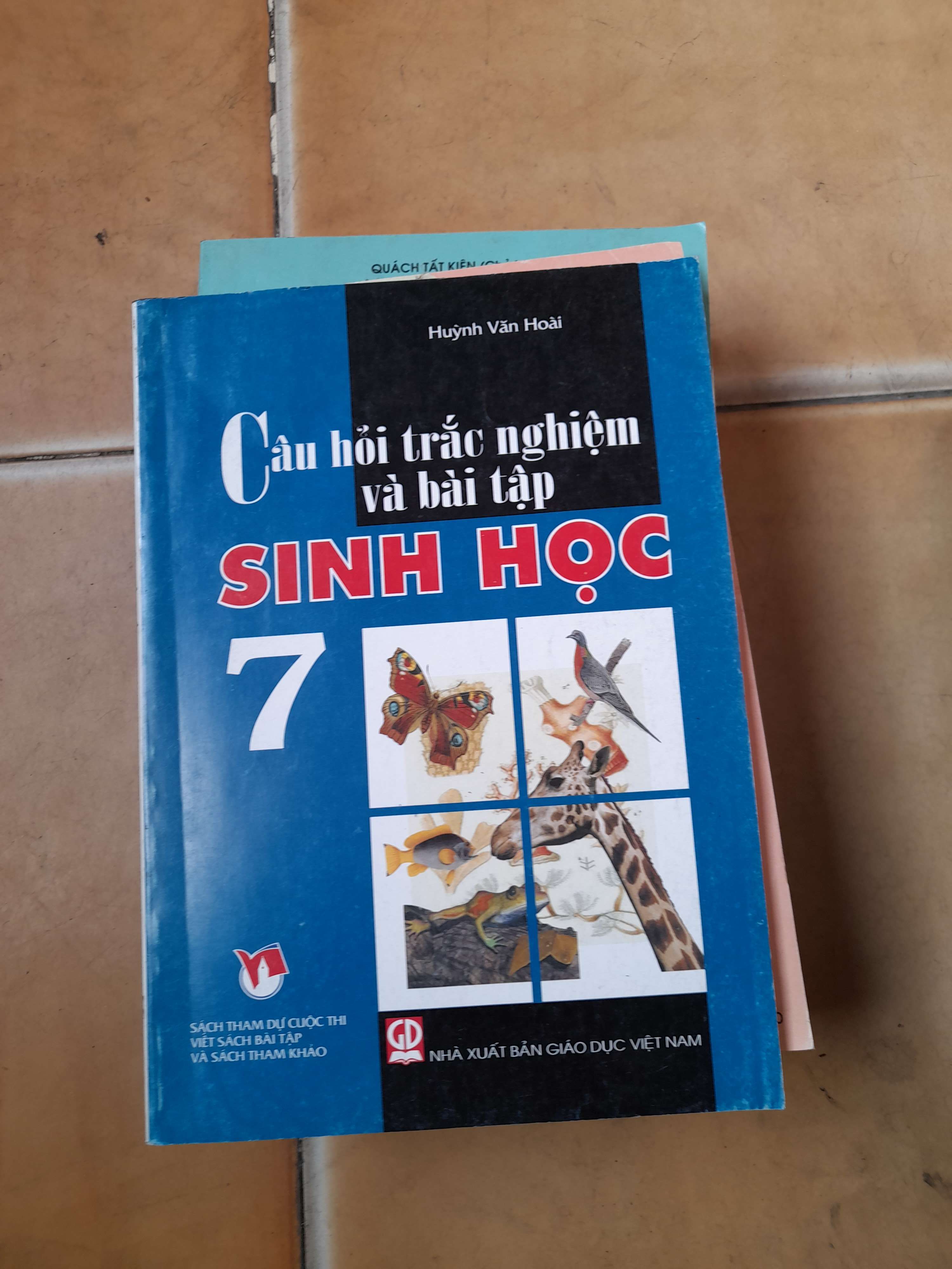 Câu hỏi trắc nghiệm và bài tập Sinh học 7 - Huỳnh Văn Hoài 2009 (Tham khảo - luyện thi) VAVO1304-AK3T4