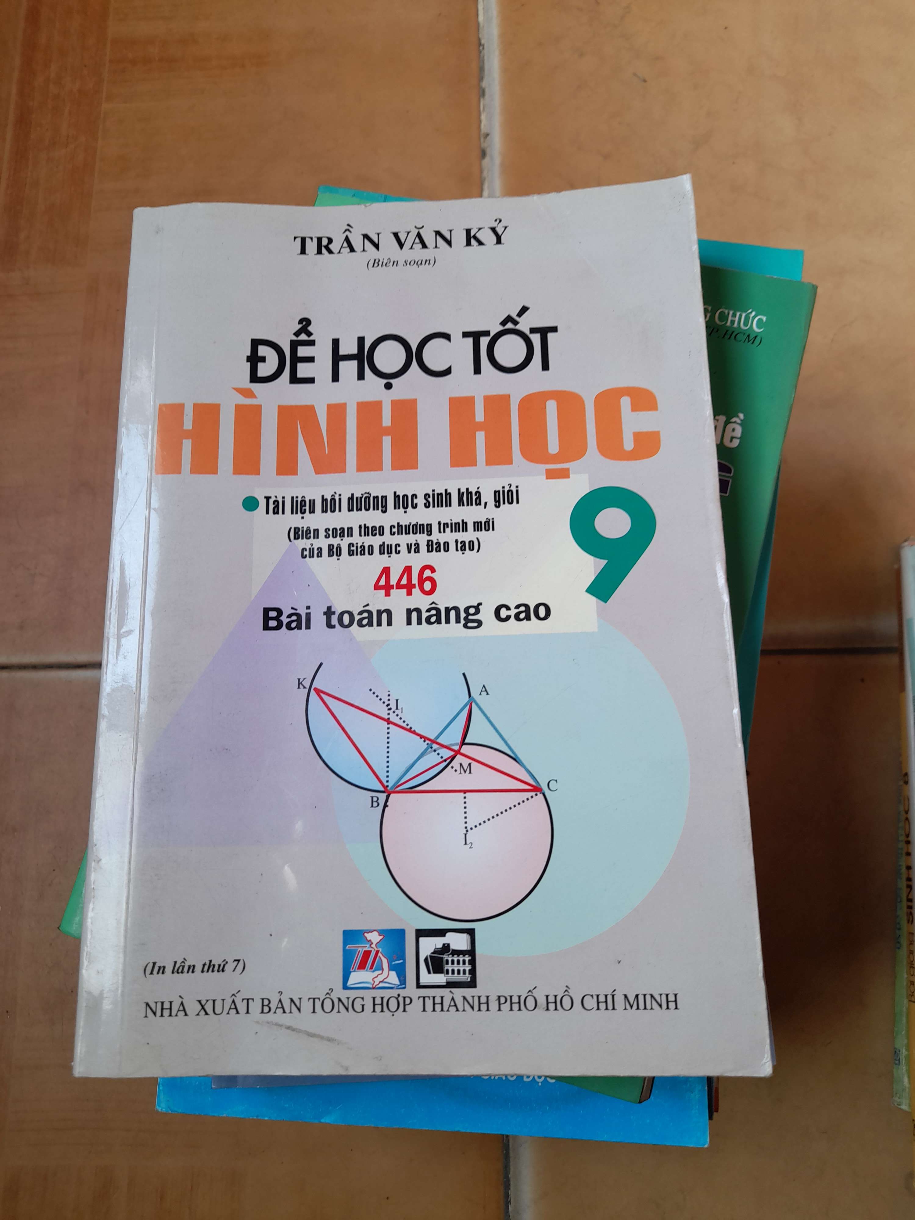 Để Học Tốt Hình Học 9 (Tài Liệu Bồi Dưỡng Học Sinh Khá, Giỏi) - Trần Văn Kỷ 2008 (Tham khảo - luyện thi) VAVO1304-AK3T4