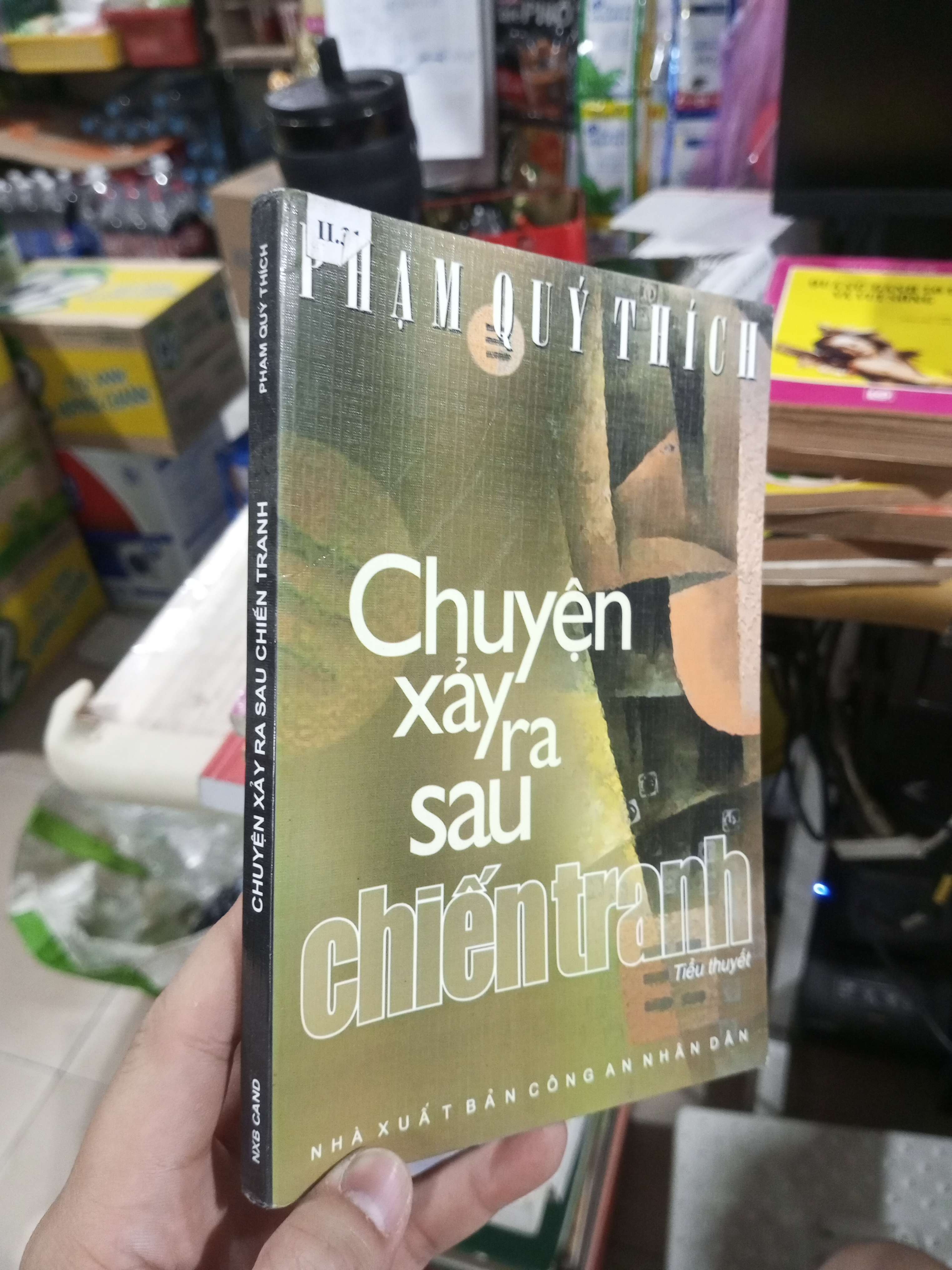 Chuyện Xảy Ra Sau Chiến Tranh - Phạm Quý Thích 2006 mới 90% ố bẩn nhẹ (Sách lịch sử - triết học) HCM1304 (NSX)