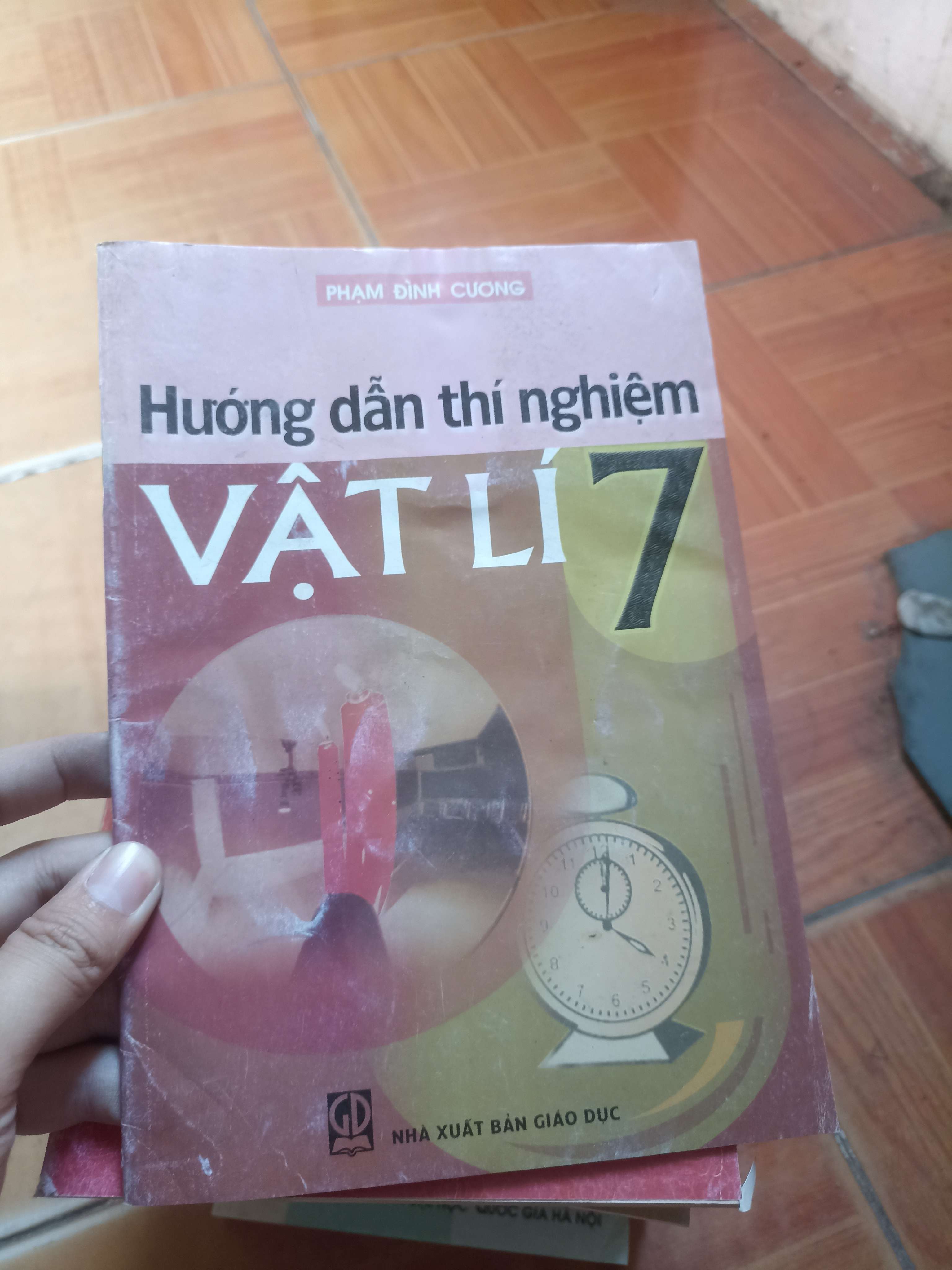 Hướng dẫn thí nghiệm vật lí 7 - Đình Cương 2005 (Giáo khoa) VAVO1304-AK3ST3