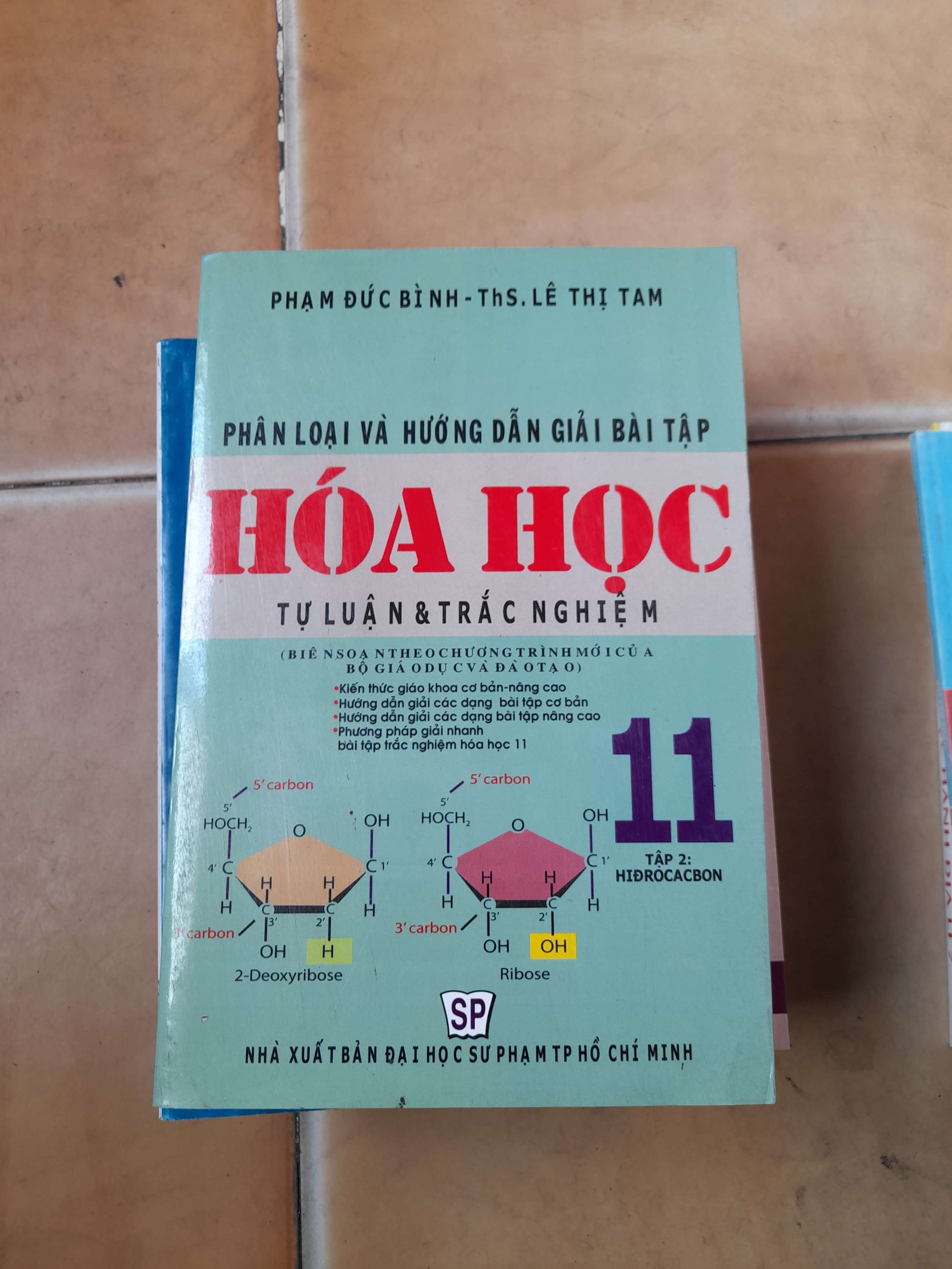 Phân loại và hướng dẫn giải bài tập Hóa học Tự luận & Trắc nghiệm 11 (Tập 2: Hiđrôcacbon) - Phạm Đức Bình, Lê Thị Tam 2011 (Tham khảo - luyện thi) VAVO1304-AK3T4
