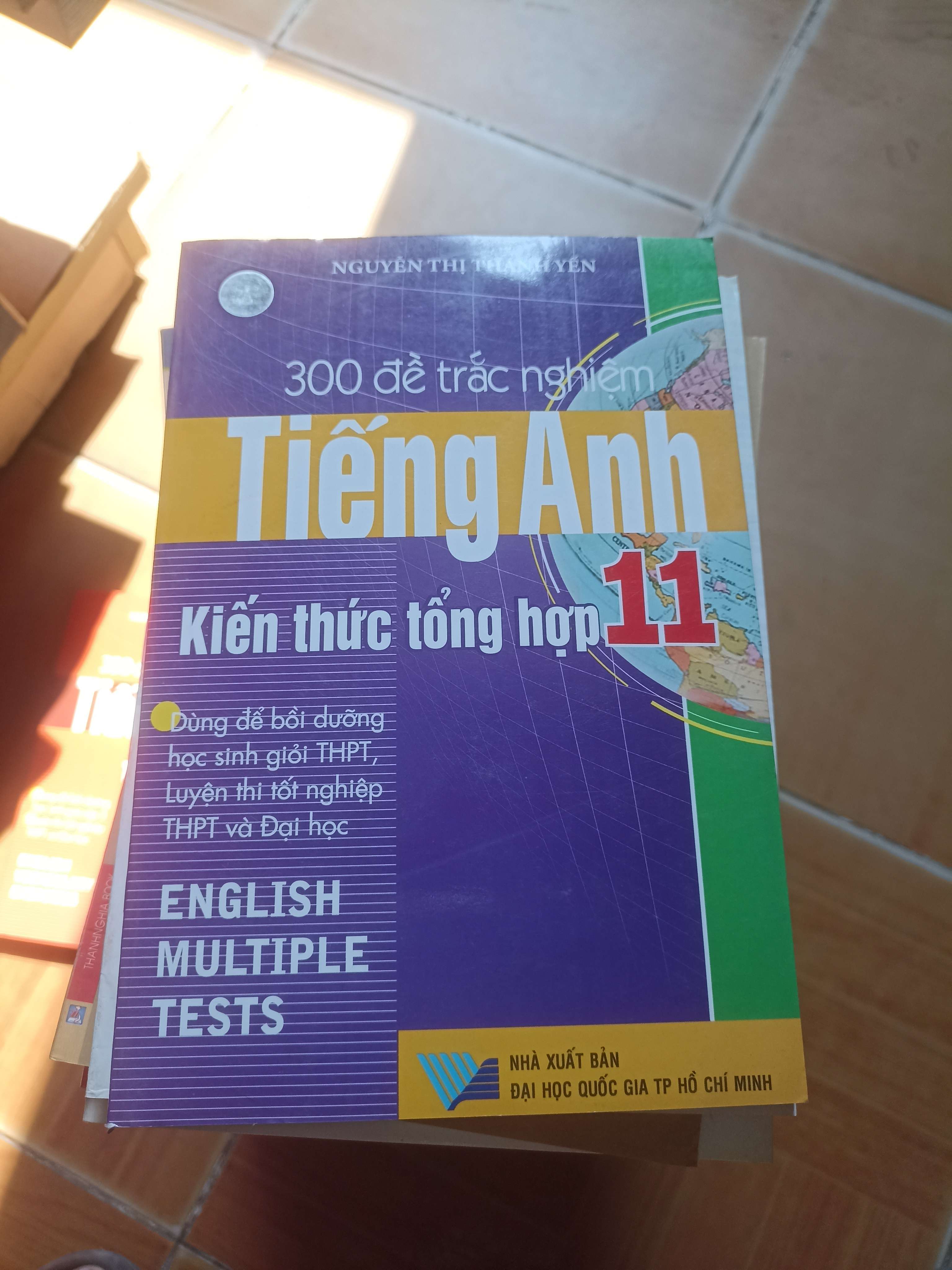 300 dêd trắc nghiệm tiếng anh kiến thức tổng hợp 11 - Thanh Yến 2007 () VAVO1304-AK3ST2