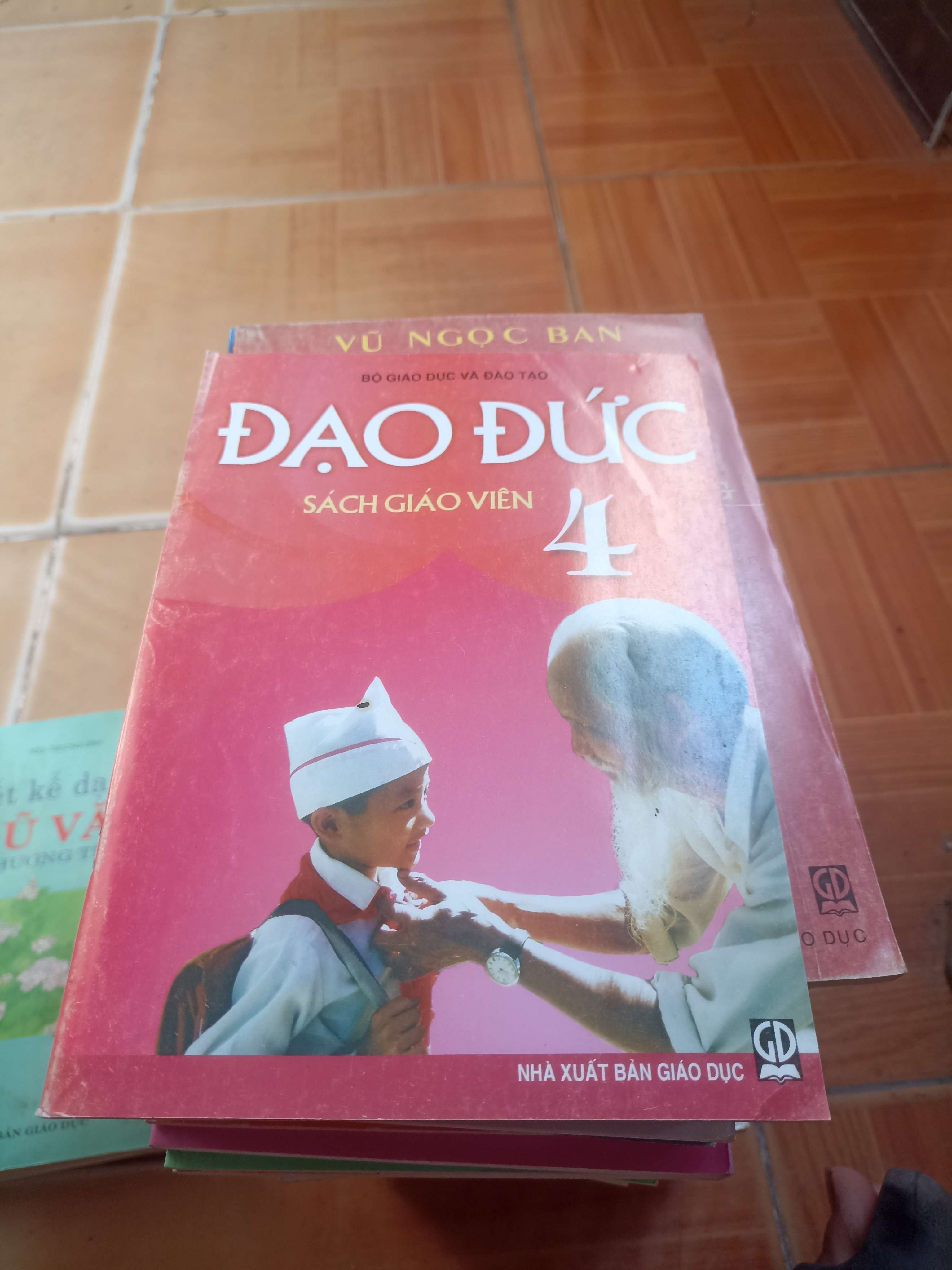 Đạo đức sách giáo viên 4 2005 (Sách giáo khoa - giáo trình) VAVO1304-AK3ST4