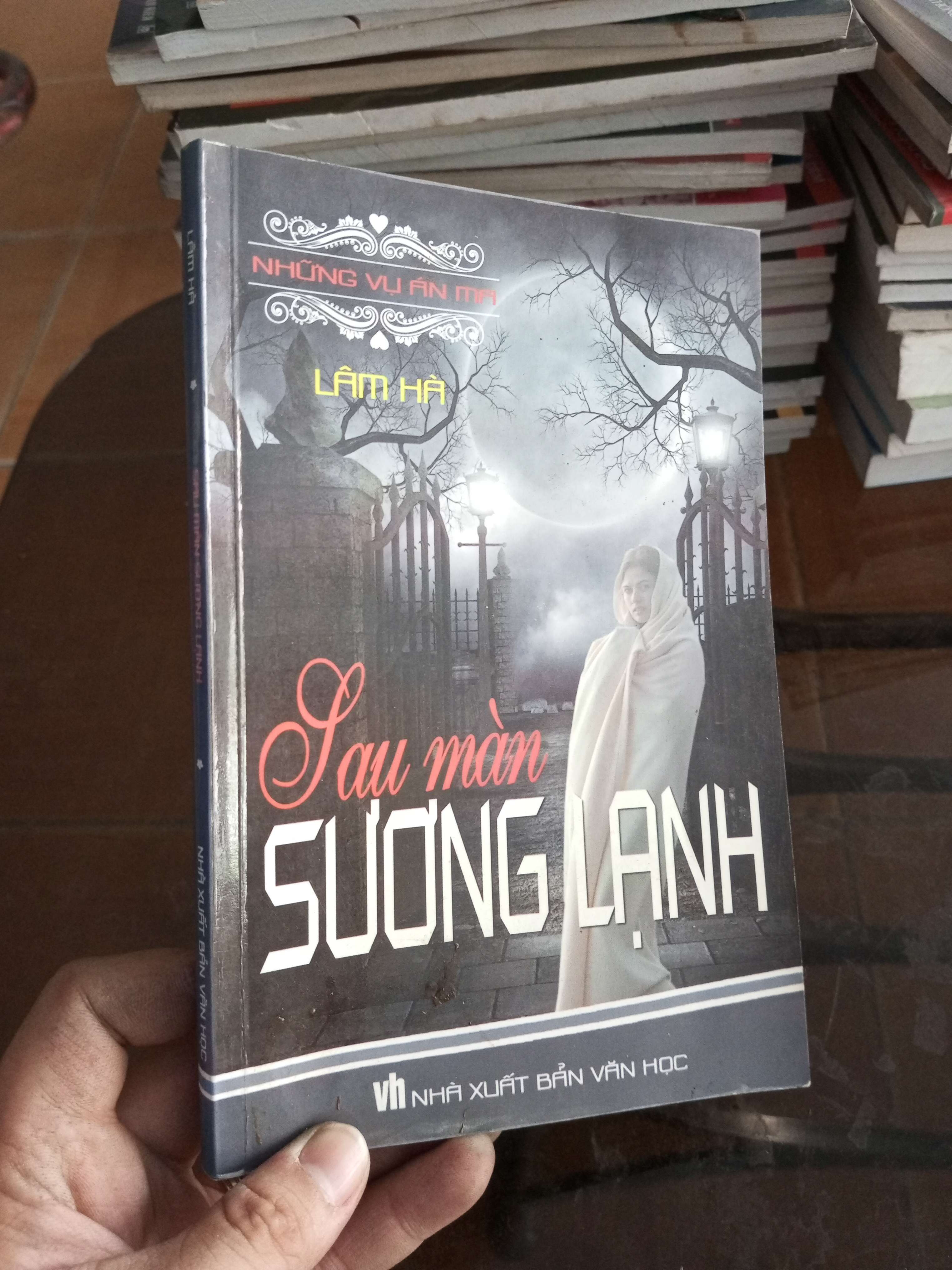 Sau màn sương lạnh - Lâm Hà 2011 (Truyện kinh dị) VAVO1304-A0