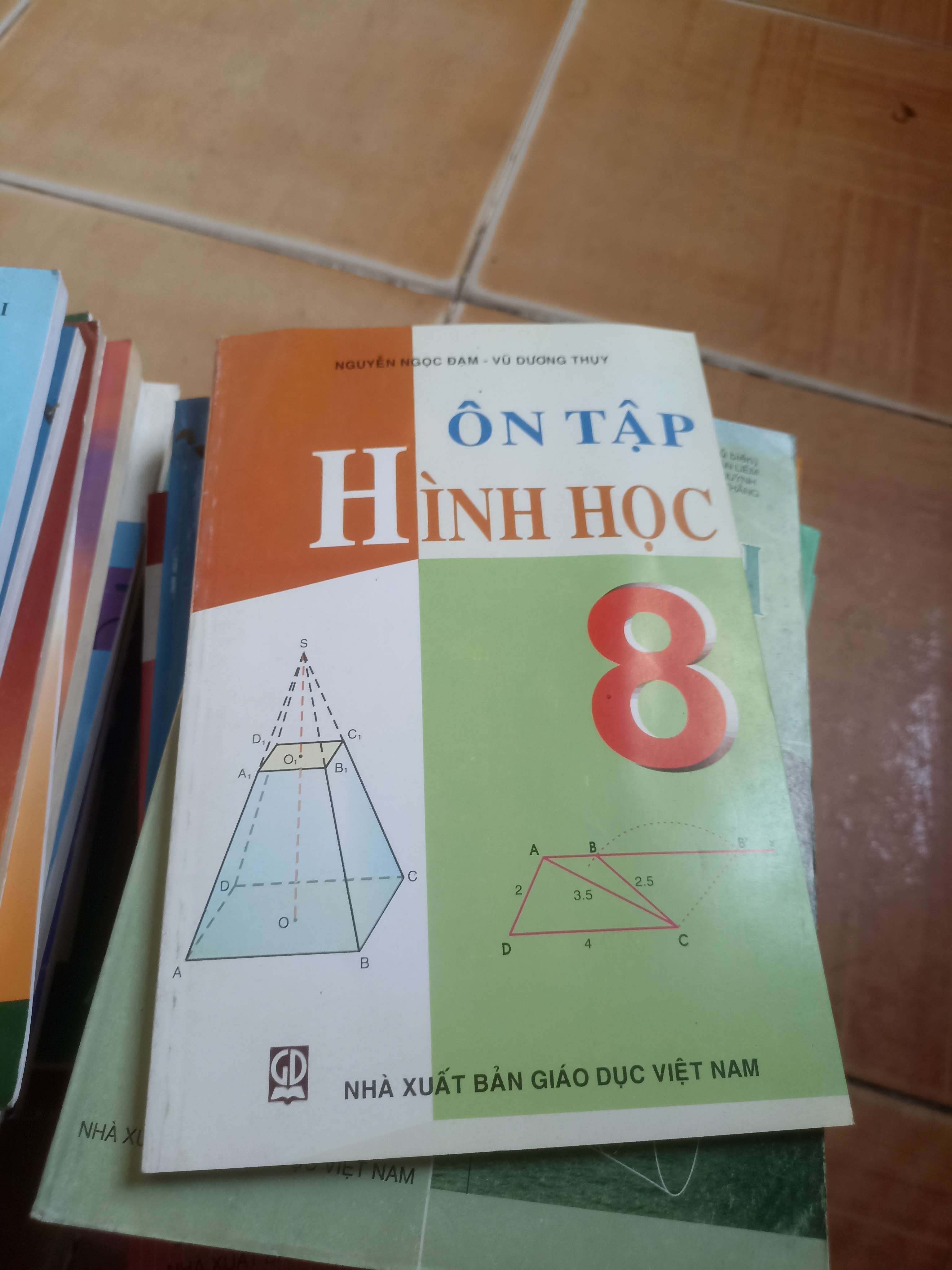 Ôn tập hình học 8 - Ngọc Đạm 2012 (Tham khảo - luyện thi) VAVO1304-AK4T1