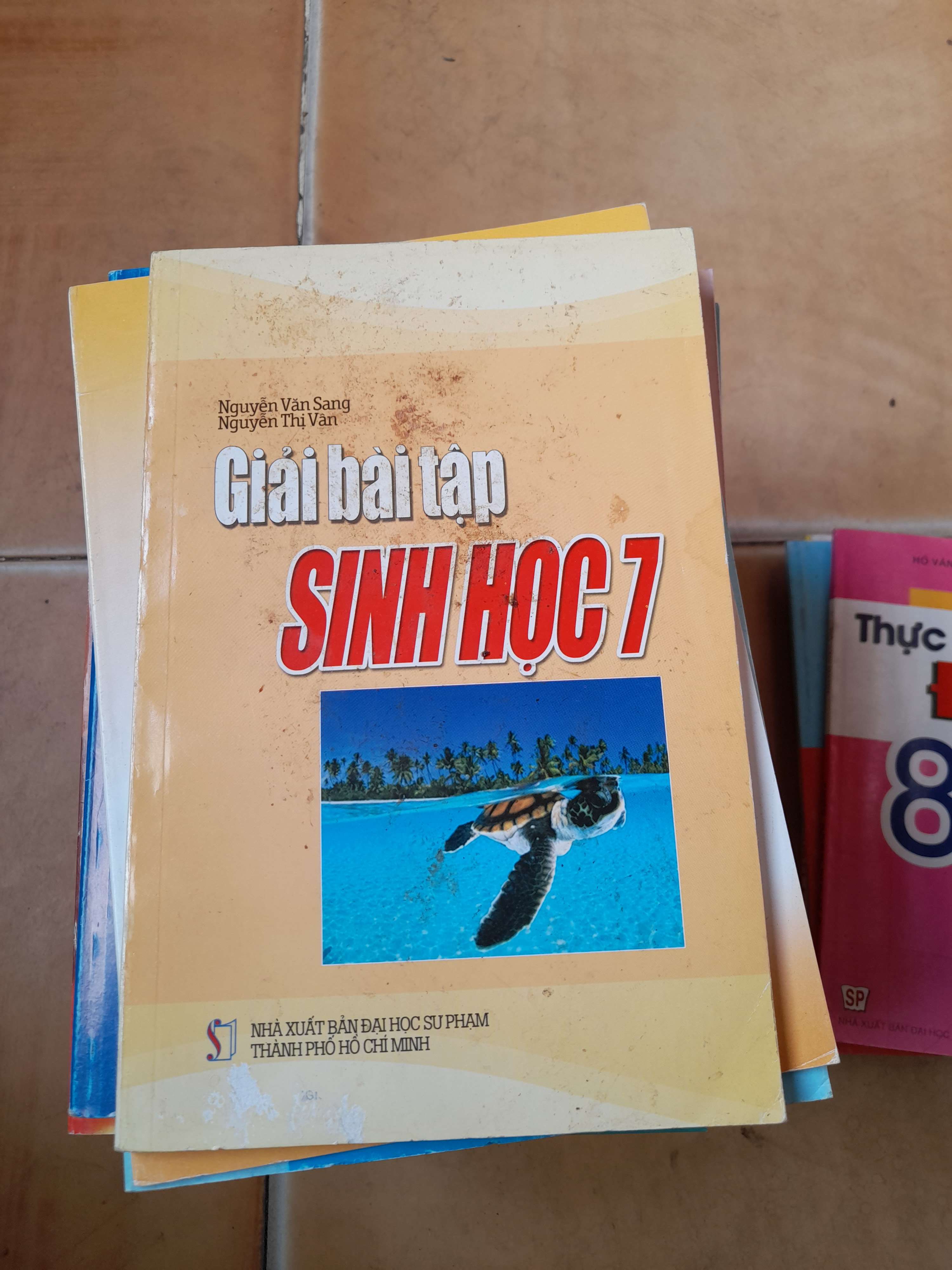 Giải Bài Tập Sinh Học 7 - Nguyễn Văn Sang, Nguyễn Thị Vân 2011 (Tham khảo - luyện thi) VAVO1304-AK3T4