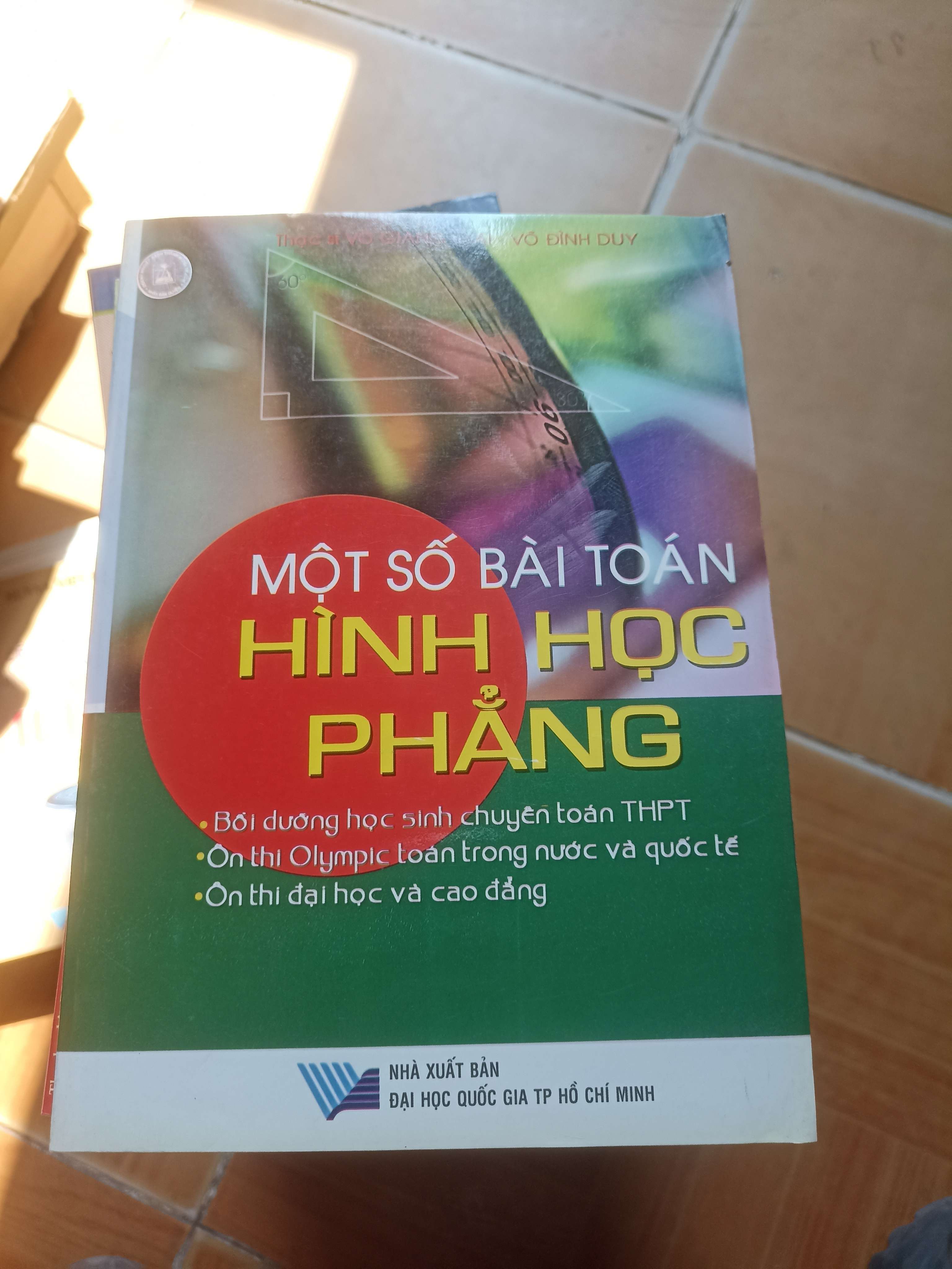 Một số bài toán hình học phẳng - Đình Duy 2006 (Tham khảo - luyện thi) VAVO1304-AK3ST2