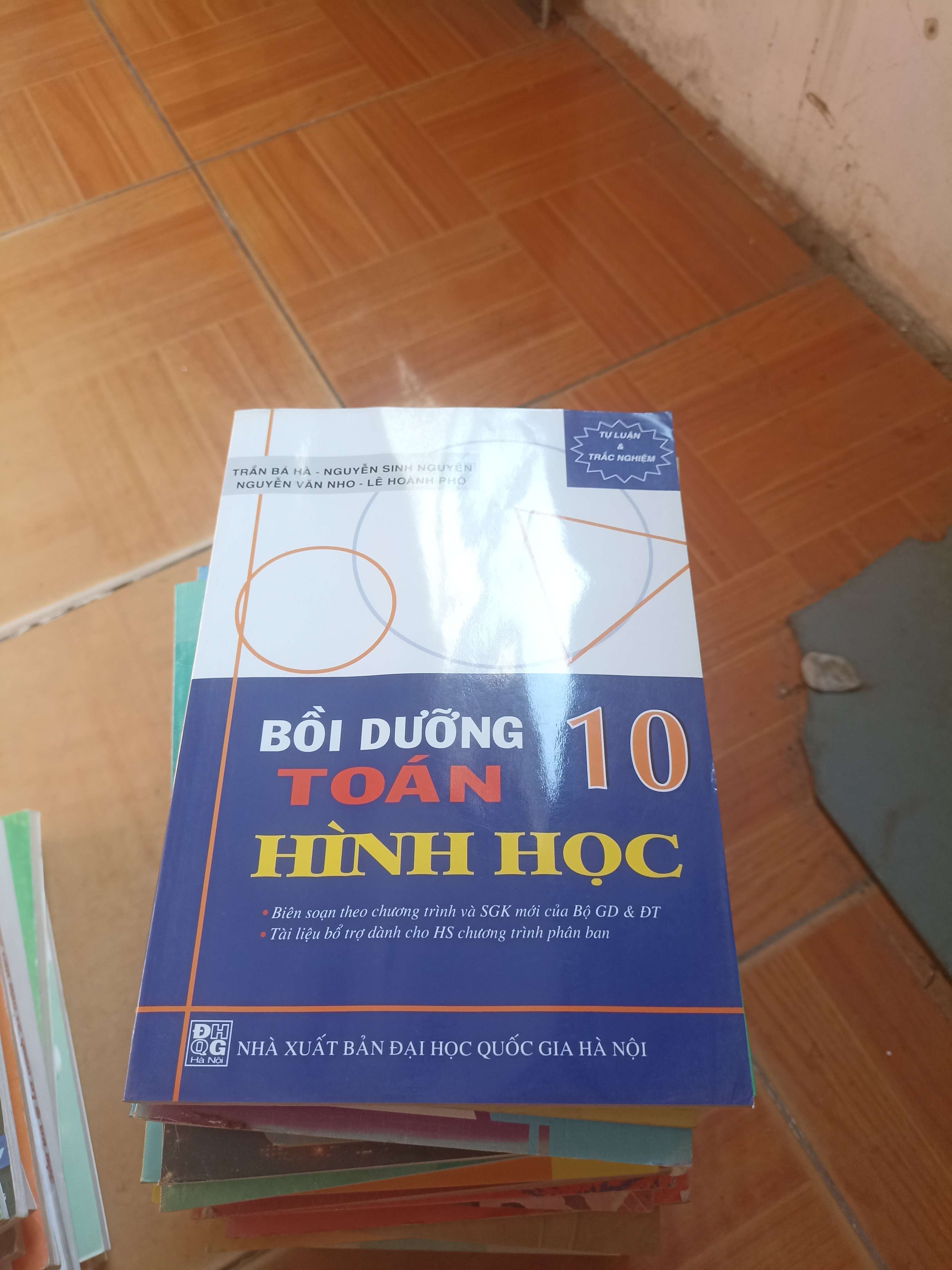 Bồi dưỡng toán 10 hình học - Bá Hà 2006 (Tham khảo - luyện thi) VAVO1304-AK3ST3