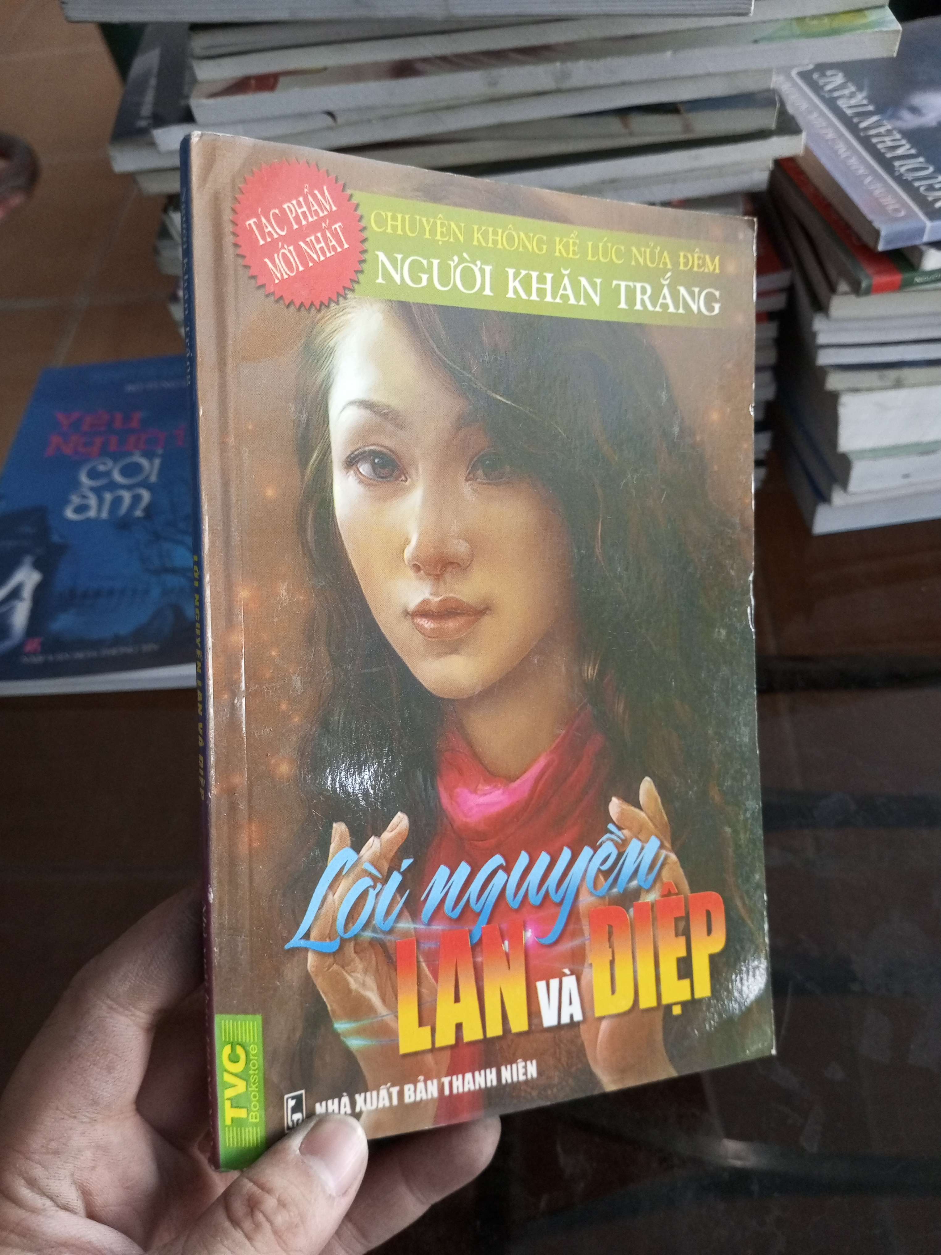 Lời nguyền Lan và Điệp - Người Khăn Trắng 2011 (Truyện kinh dị) VAVO1304-A0