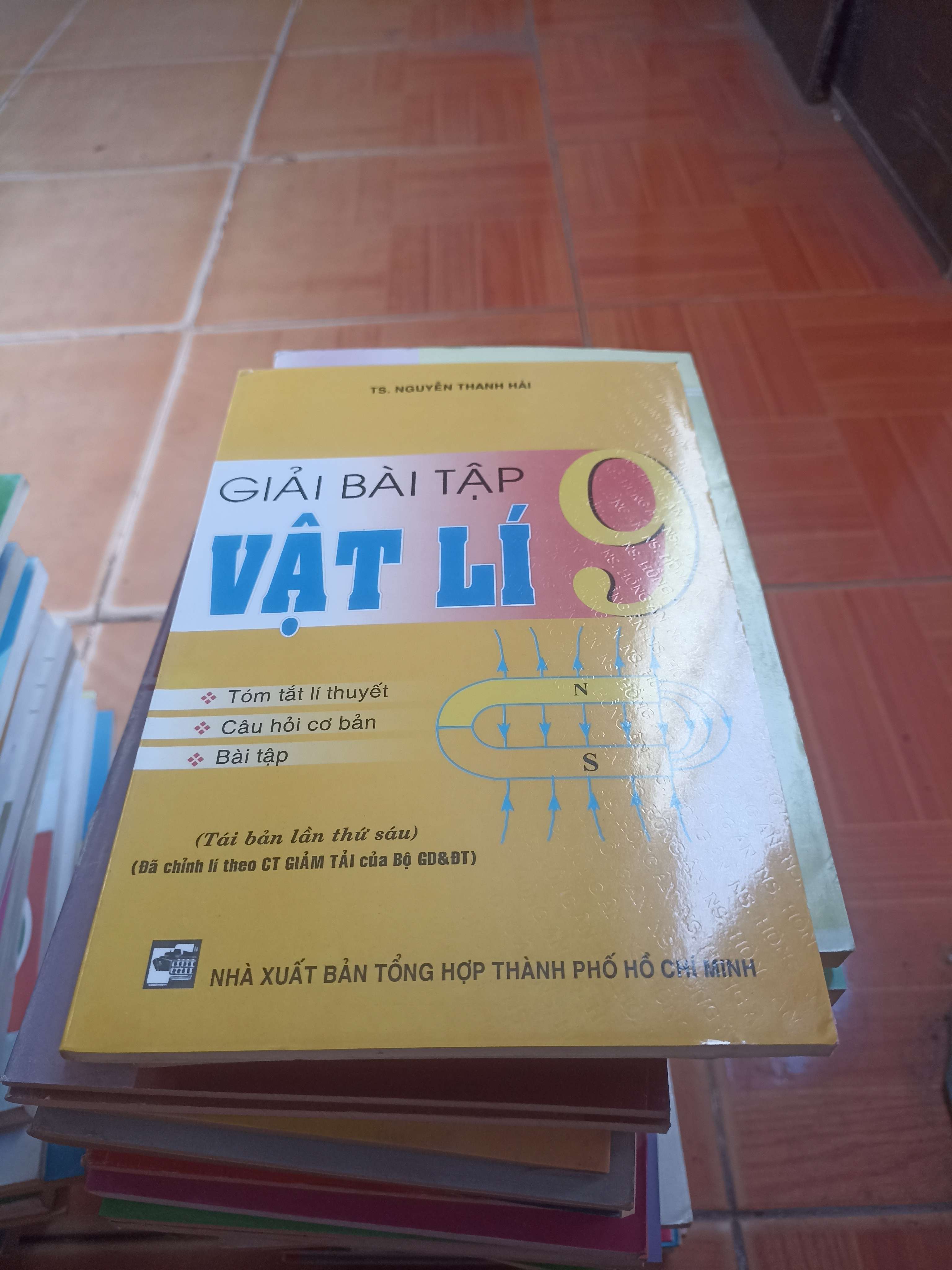 Giải bài tập vật lí 9 - Thanh Hải 2014 (Giáo khoa) VAVO1304-AK3ST4