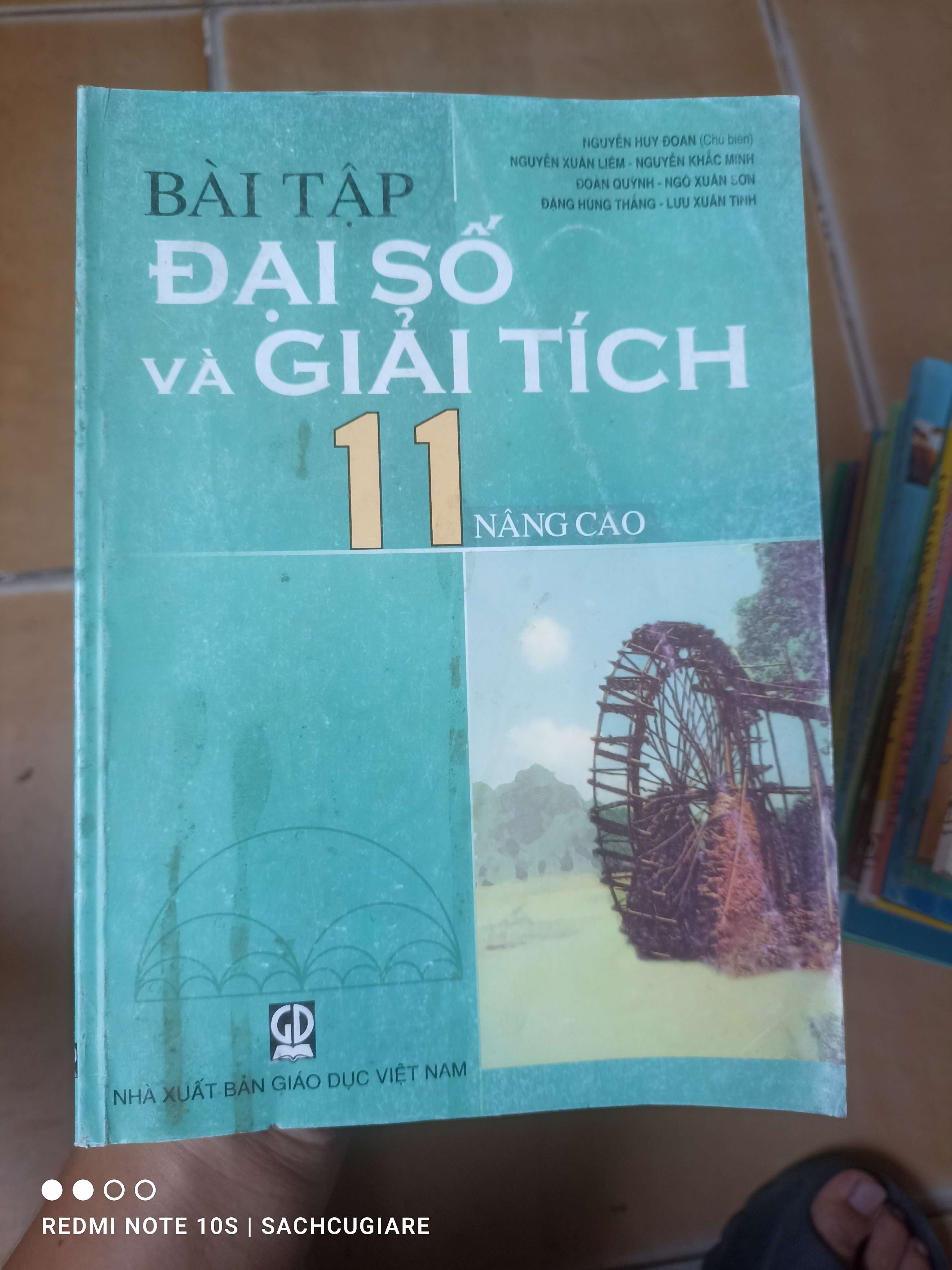Bài Tập Đại Số Và Giải Tích 11 (Nâng Cao) - Nguyễn Hữu Đoàn, Nguyễn Xuân Liêm, Nguyễn Khắc Minh, Đoàn Quỳnh, Ngô Xuân Sơn, Đặng Hùng Thắng, Lưu Xuân Tình 2010 (Tham khảo - luyện thi) VAVO1304-AK3T2