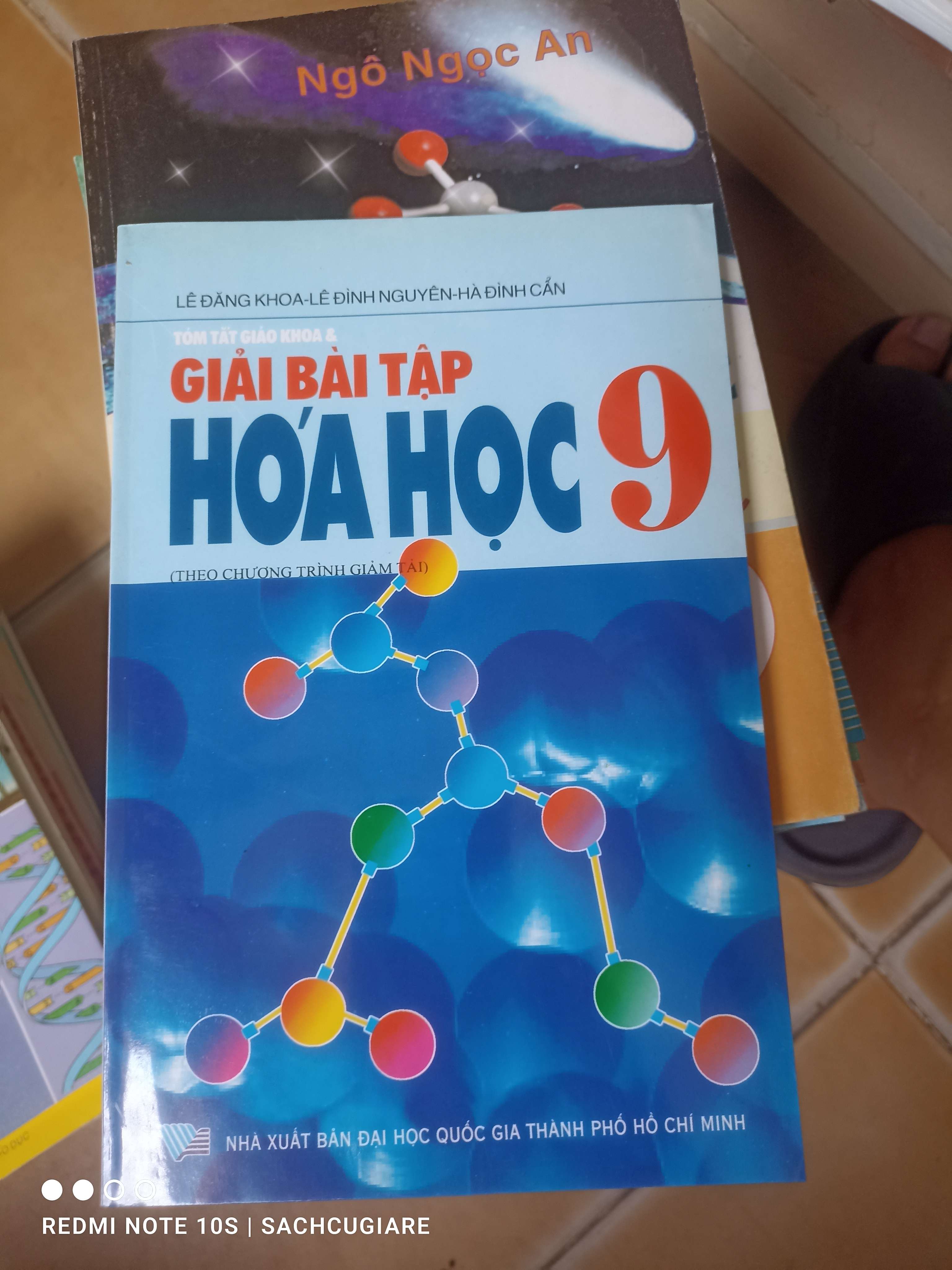 Giải Bài Tập Hóa Học 9 (Theo Chương Trình Giảm Tải) - Lê Đăng Khoa, Lê Đình Nguyên, Hà Đình Cẩn 2012 (Tham khảo - luyện thi) VAVO1304-AK3T2