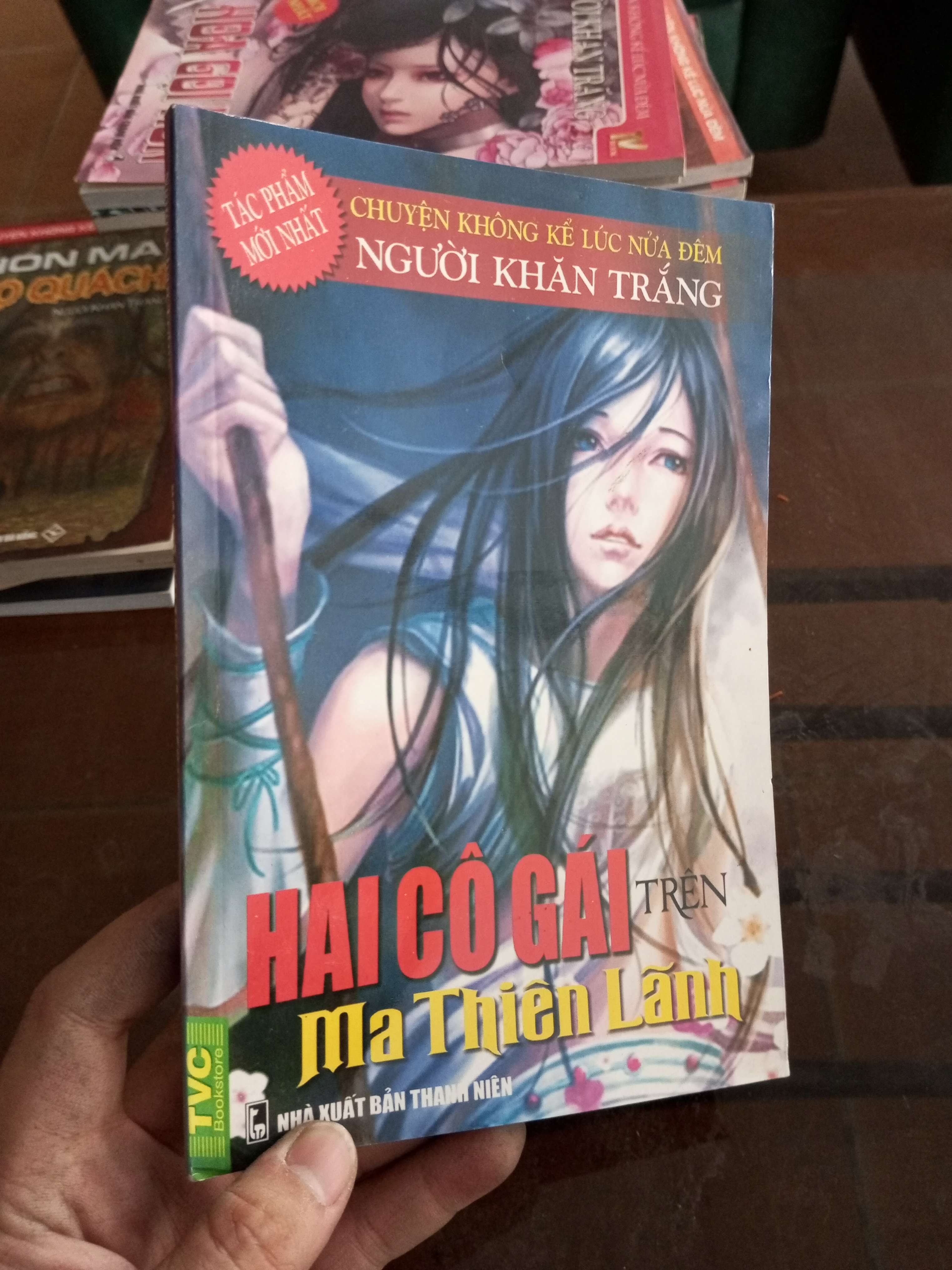 Hai cô gái trên ma thiên lãnh - Người Khăn Trắng (Truyện kinh dị) VAVO1304-A0